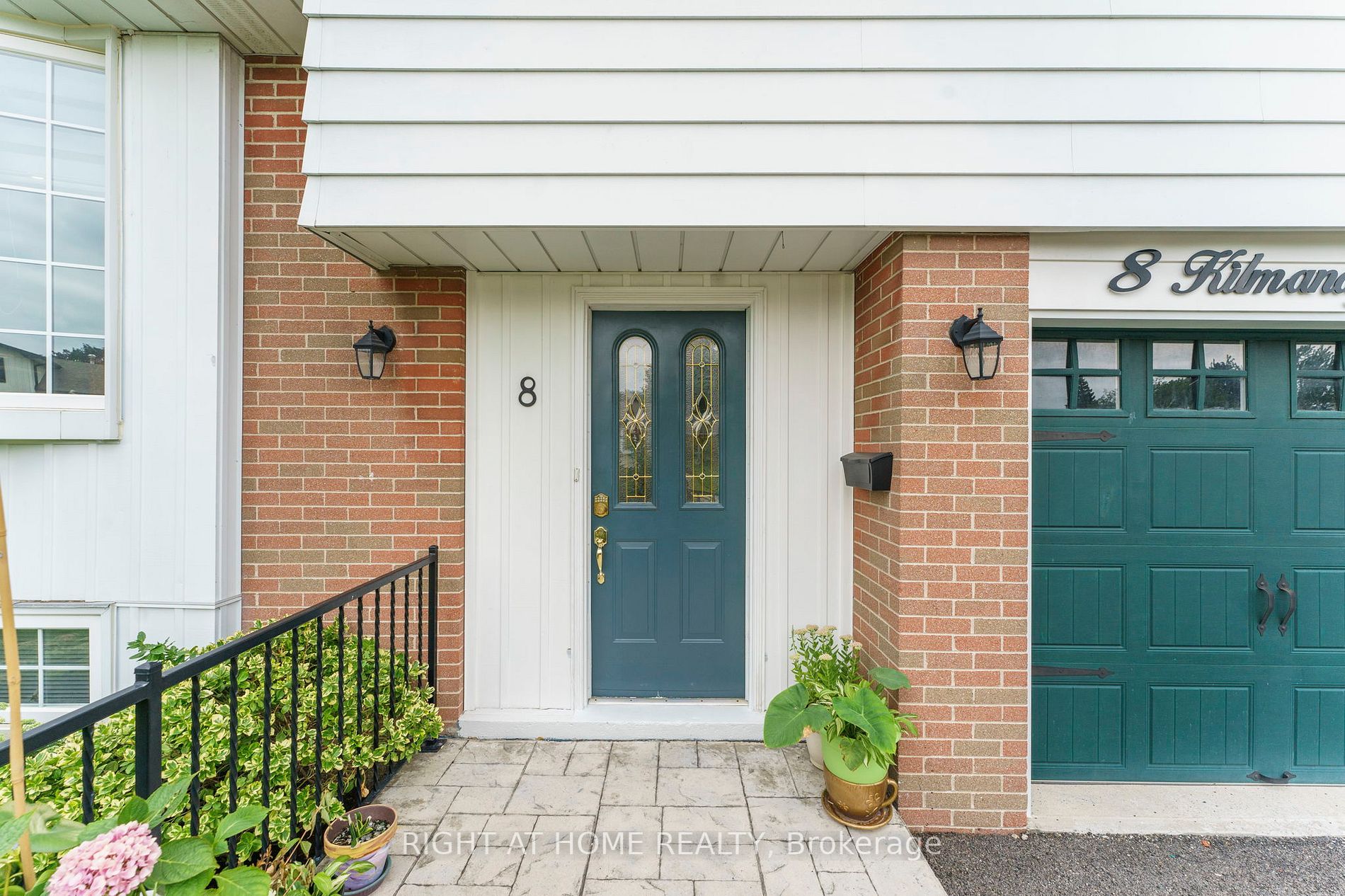 8 Kilmanagh Crt