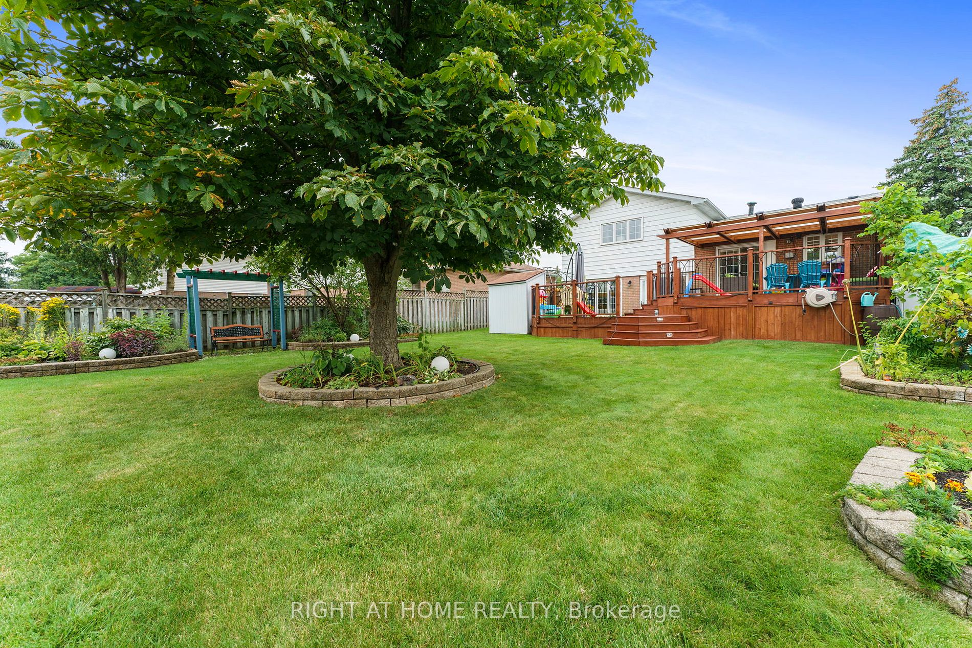 8 Kilmanagh Crt