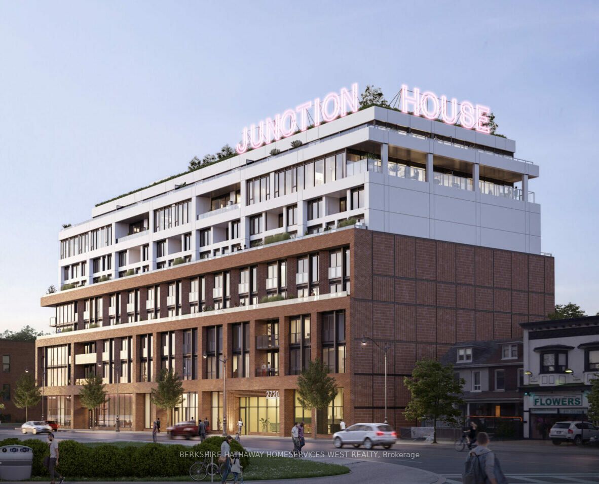 2720 Dundas St W, #302