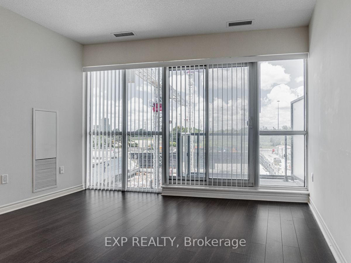 39 Annie Craig Dr, #406