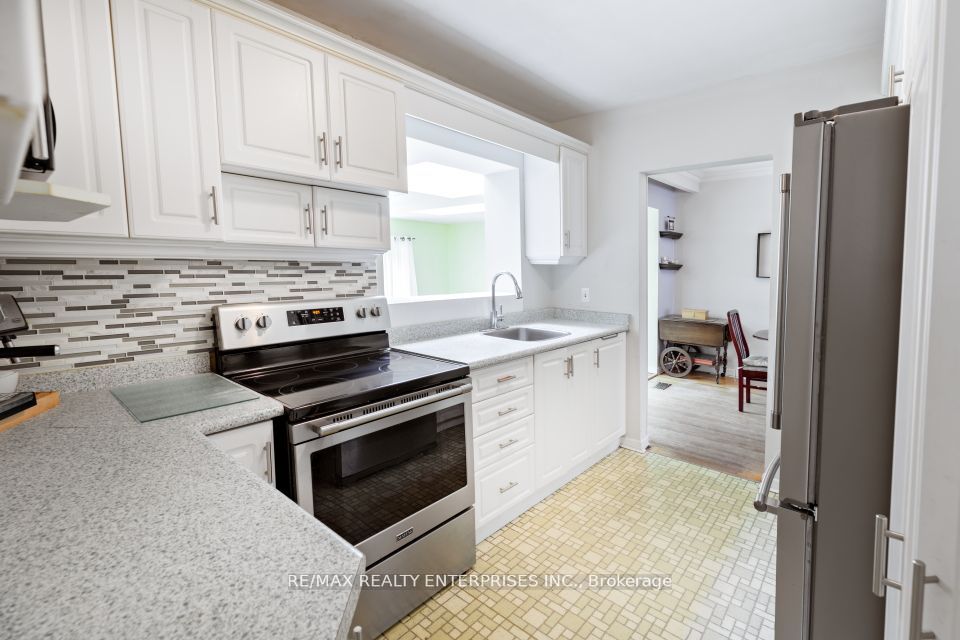 1496 Karenza Rd