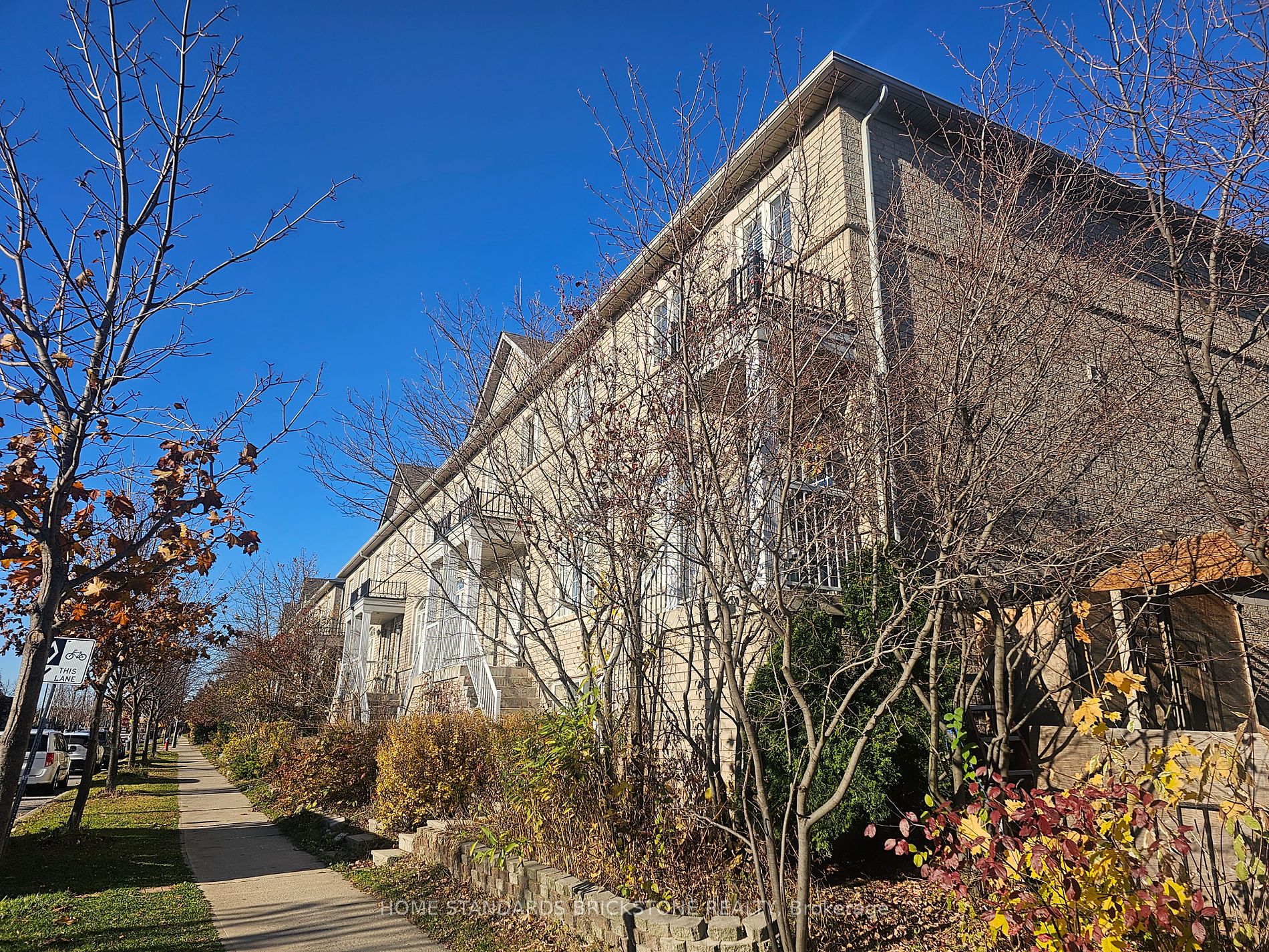2317 Sutton Dr