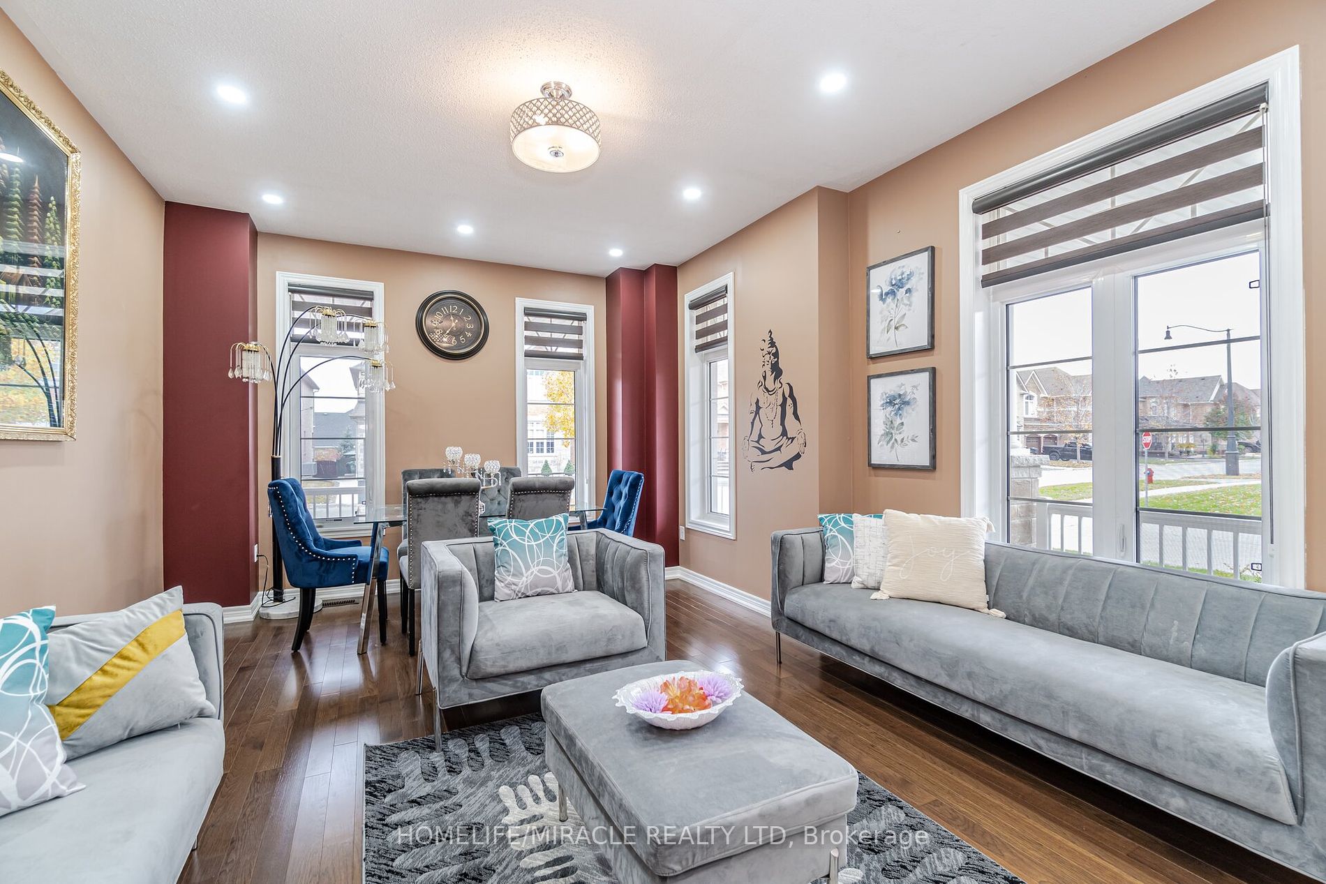 2 Ripple Street