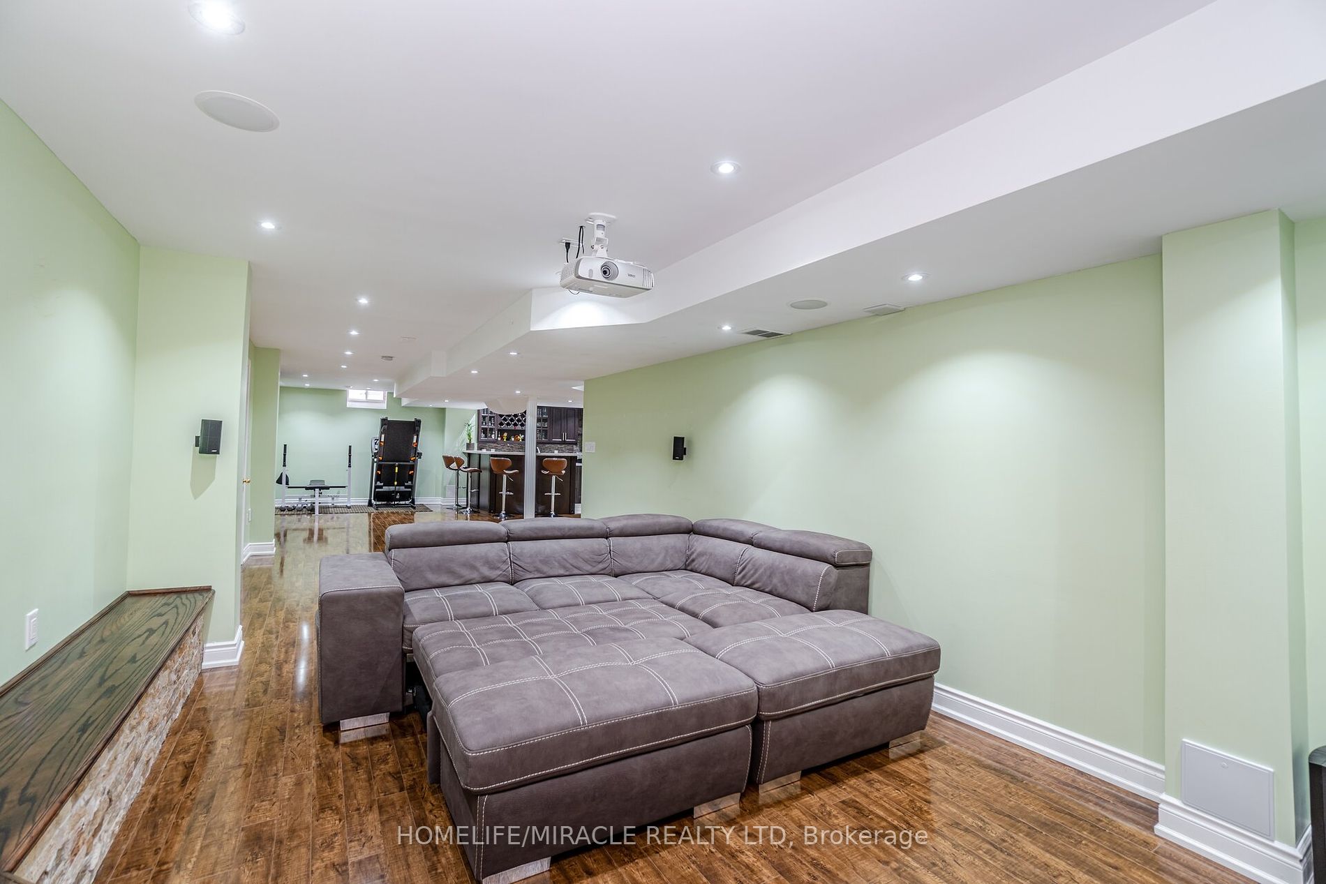 2 Ripple Street
