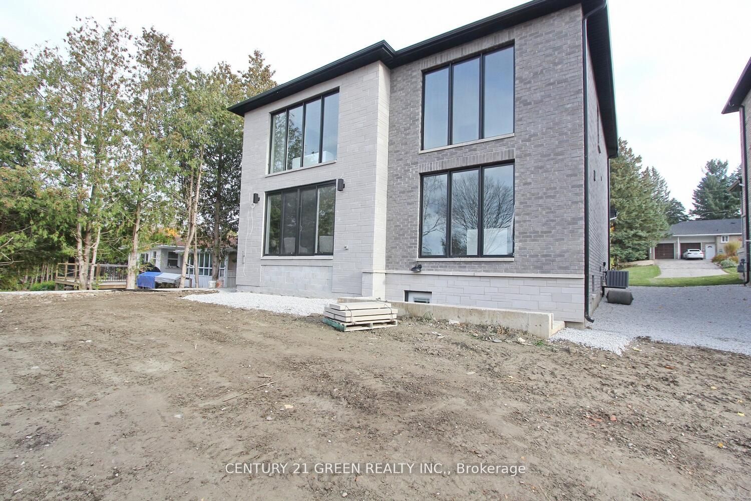 11 Marion Street
