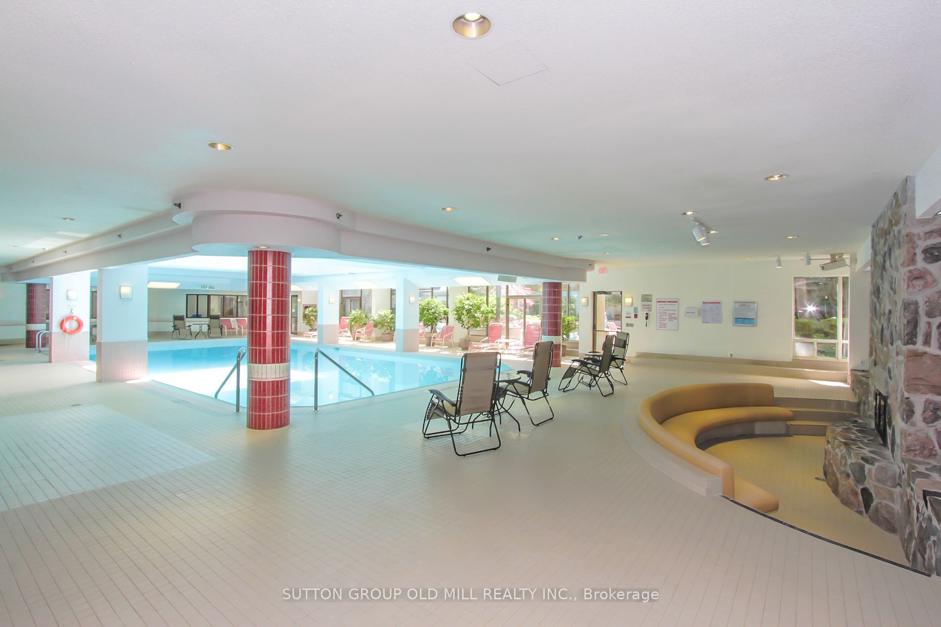 1320 Islington Ave, #405