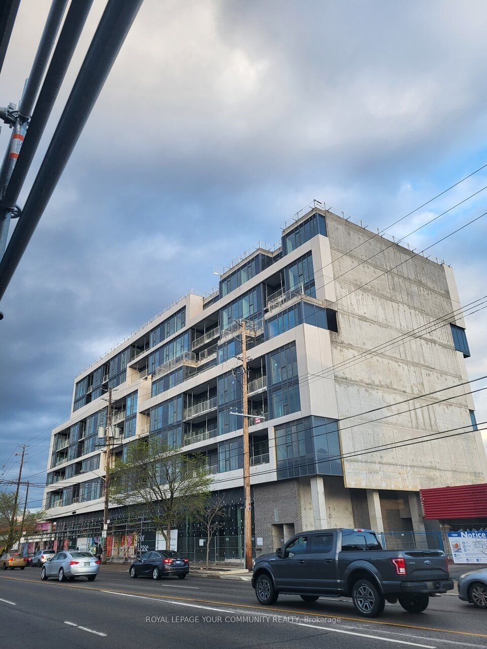 859 The Queensway, #207