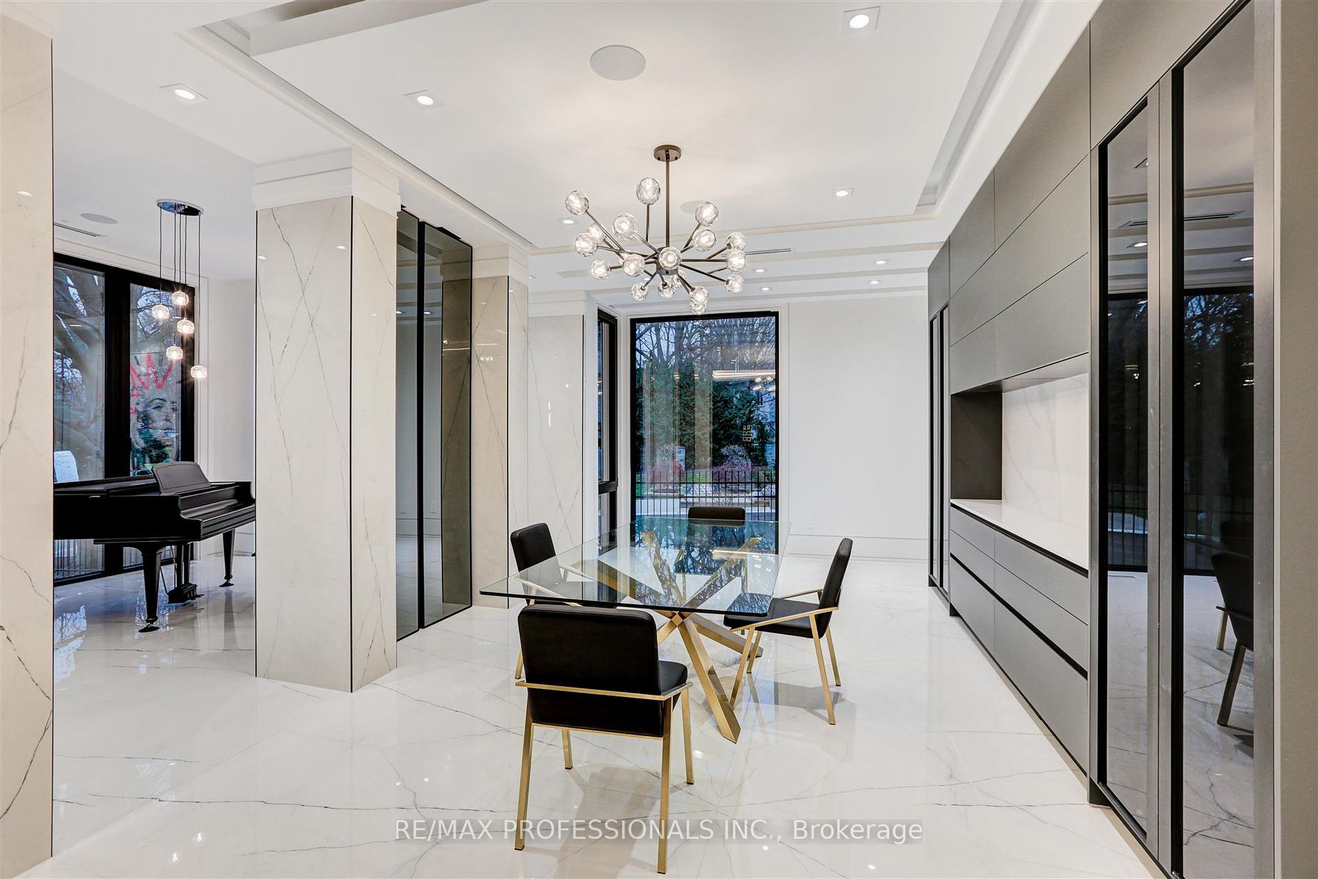 91 Valecrest Drive