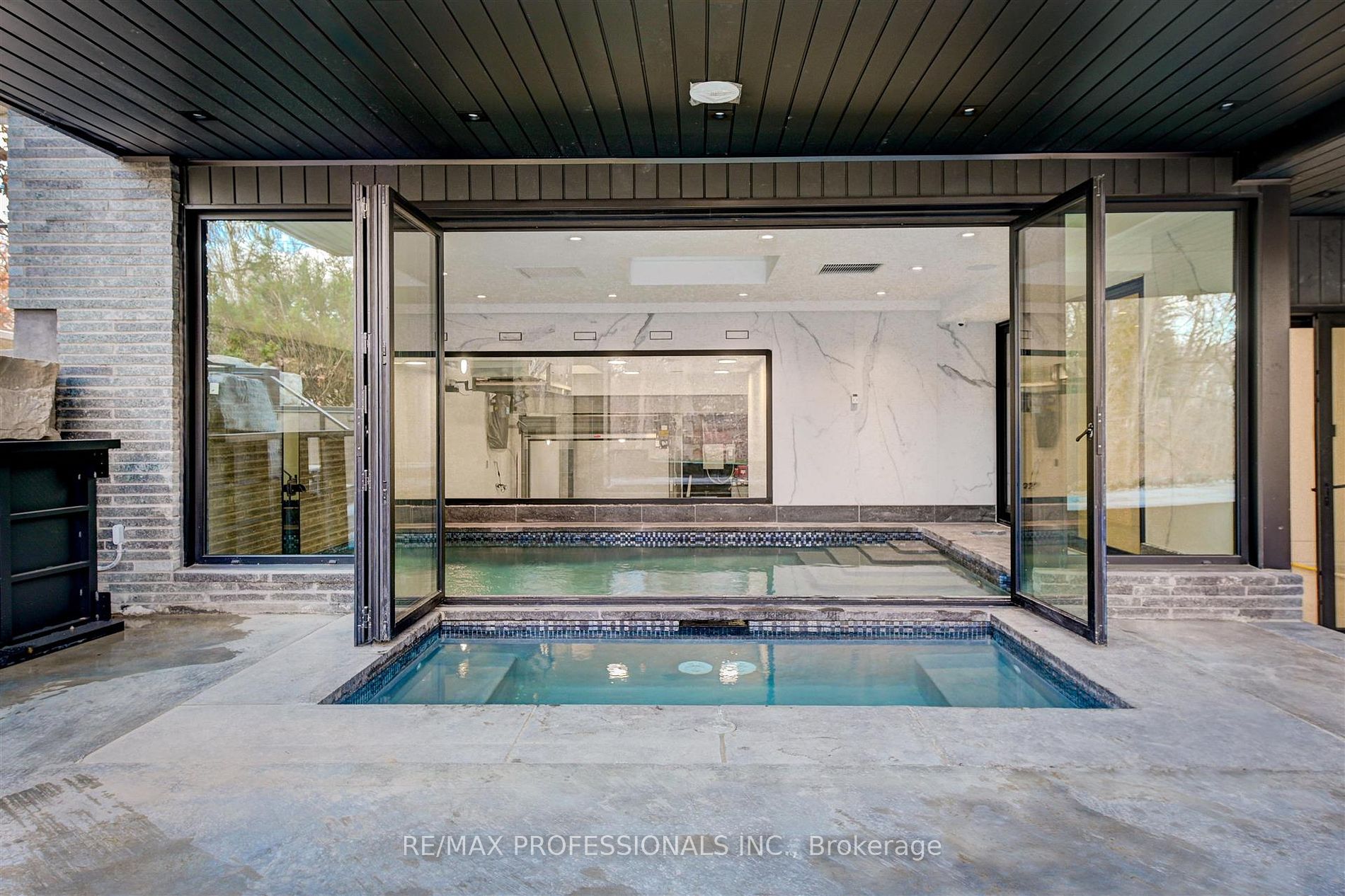 91 Valecrest Drive