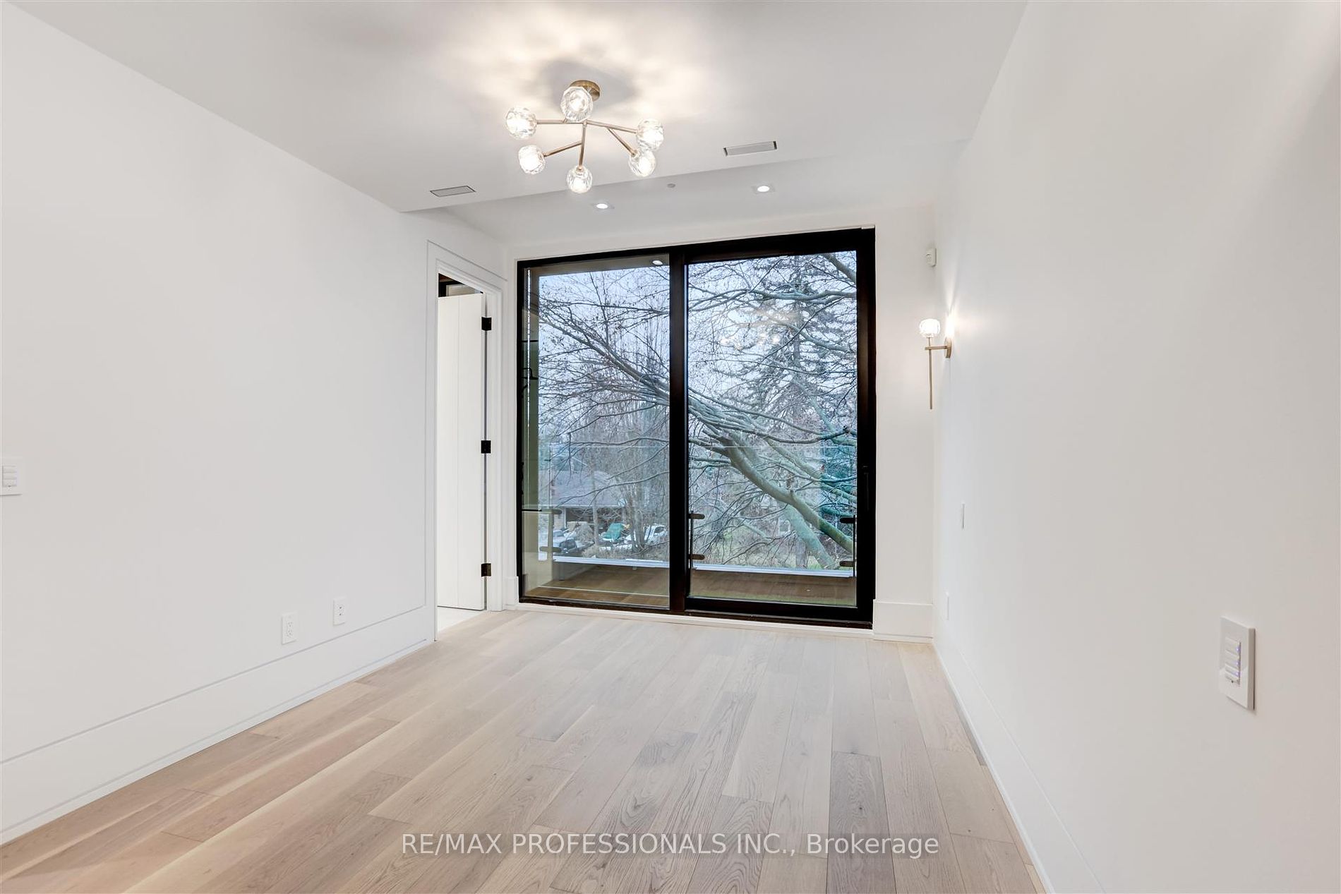 91 Valecrest Drive