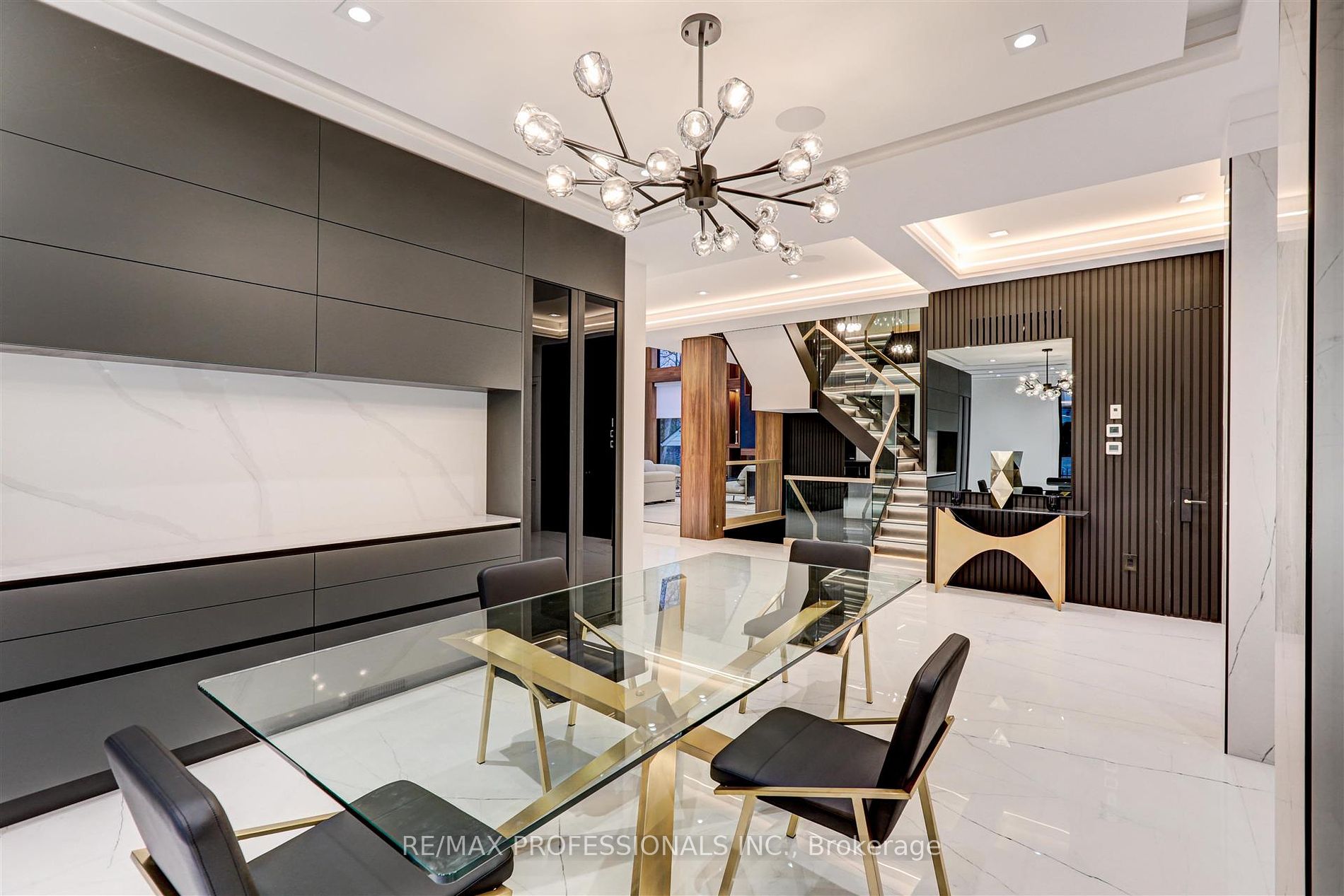 91 Valecrest Drive
