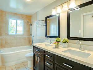 324 Woodlawn Cres