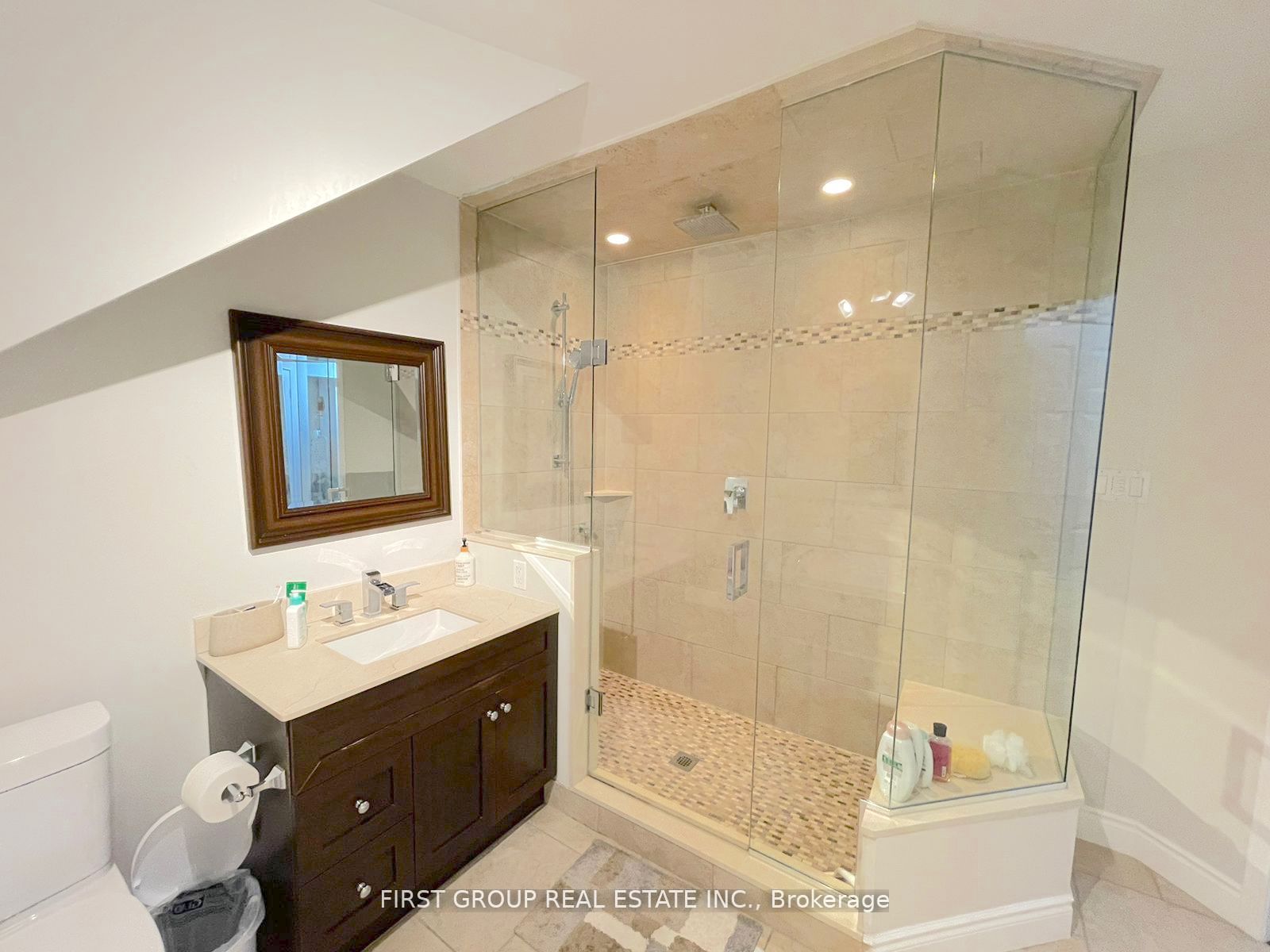 170 Gatwick Dr