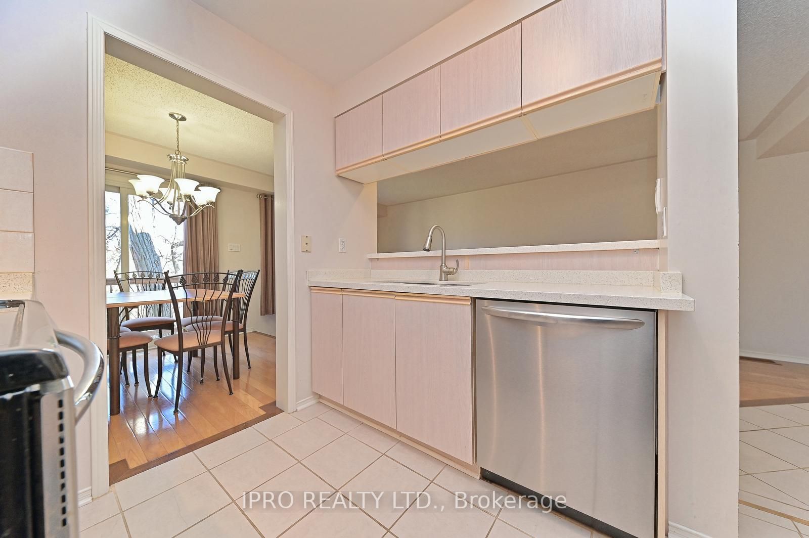 8305 Mclaughlin Rd S, #31
