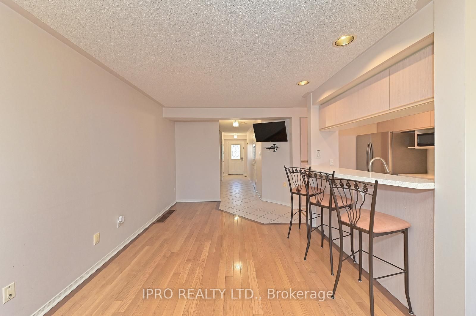 8305 Mclaughlin Rd S, #31