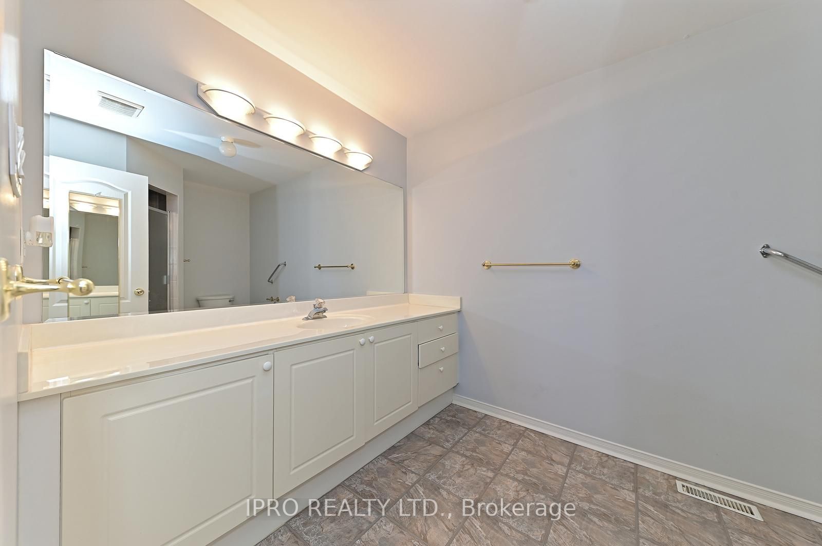 8305 Mclaughlin Rd S, #31