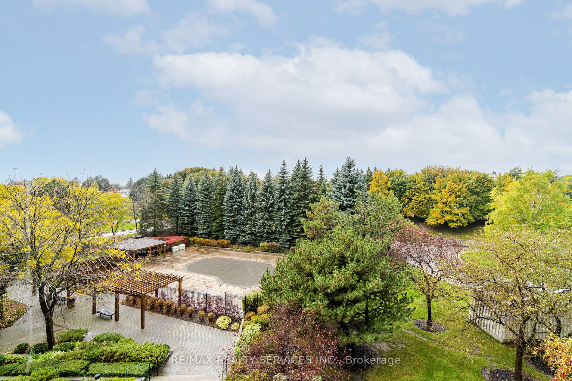 10 Laurelcrest St, #412