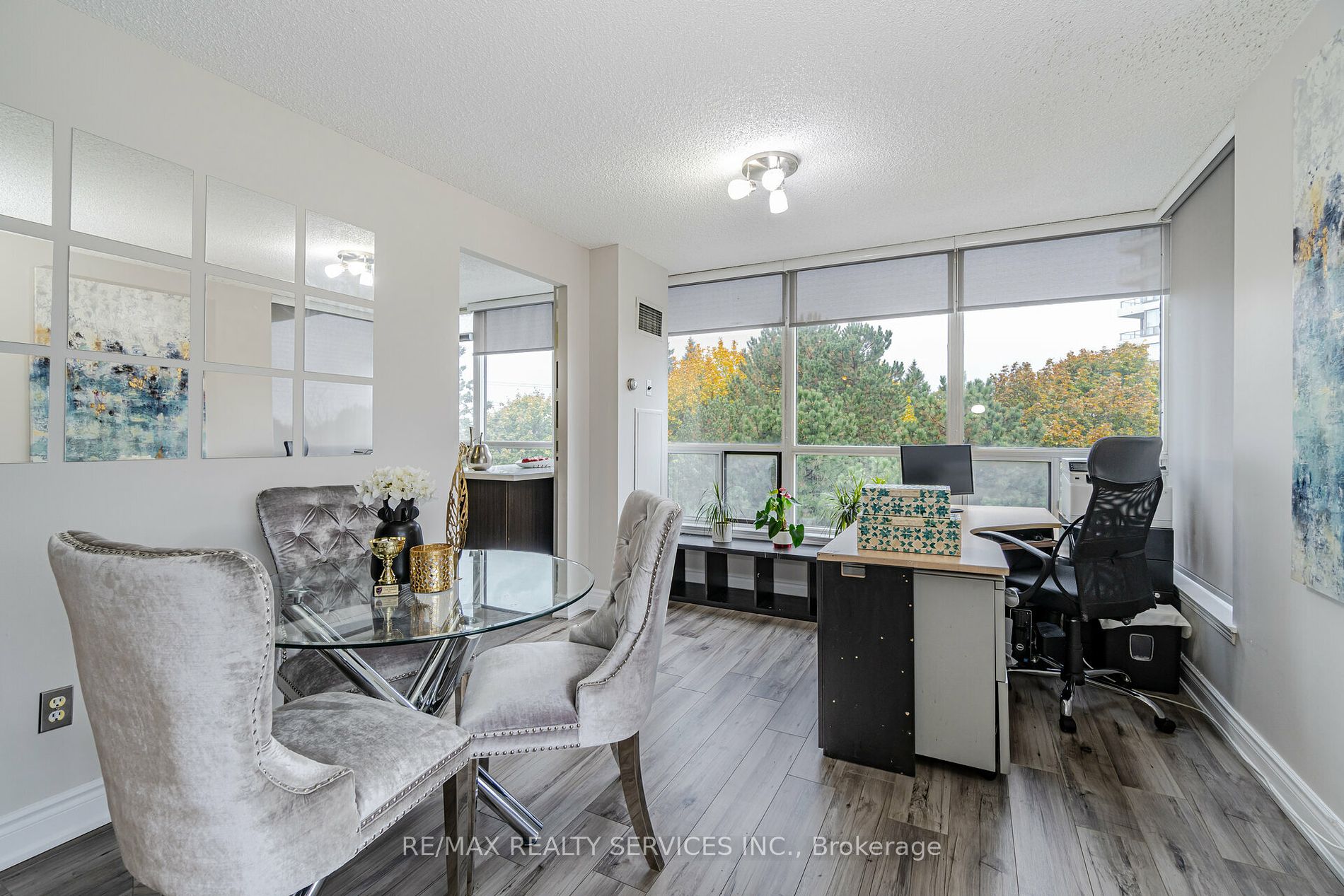 10 Laurelcrest St, #412