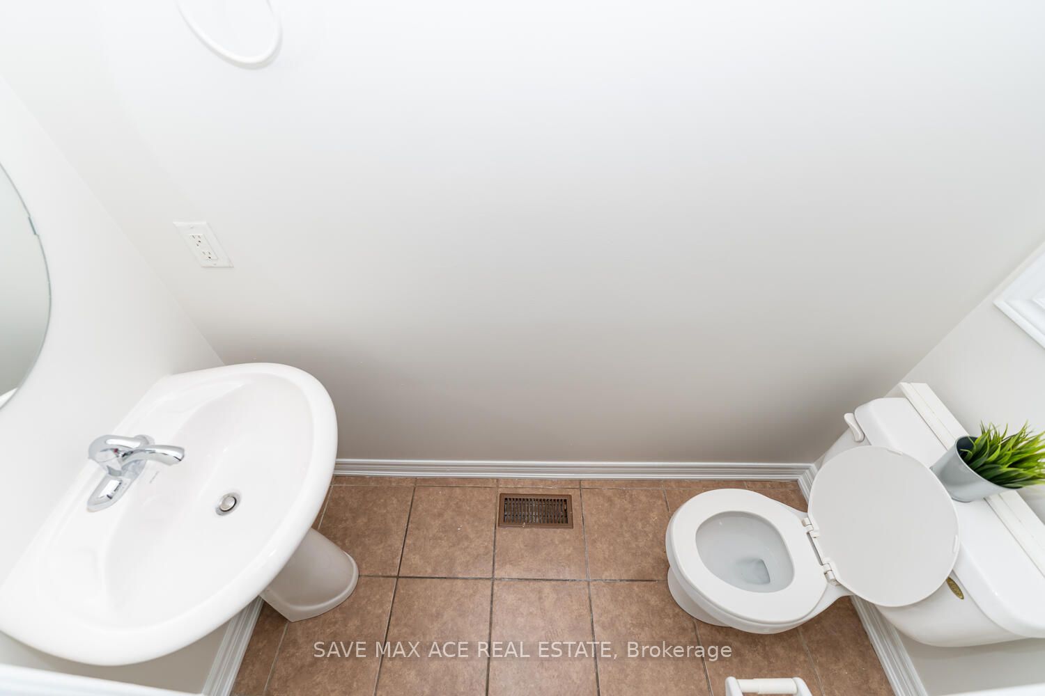 59 Totten Dr