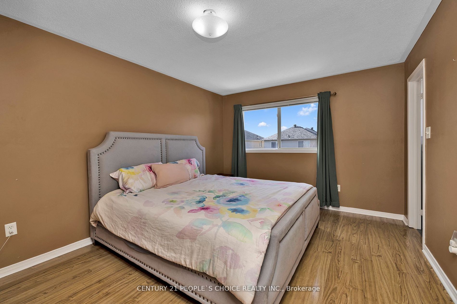 32 Frank Johnston Rd