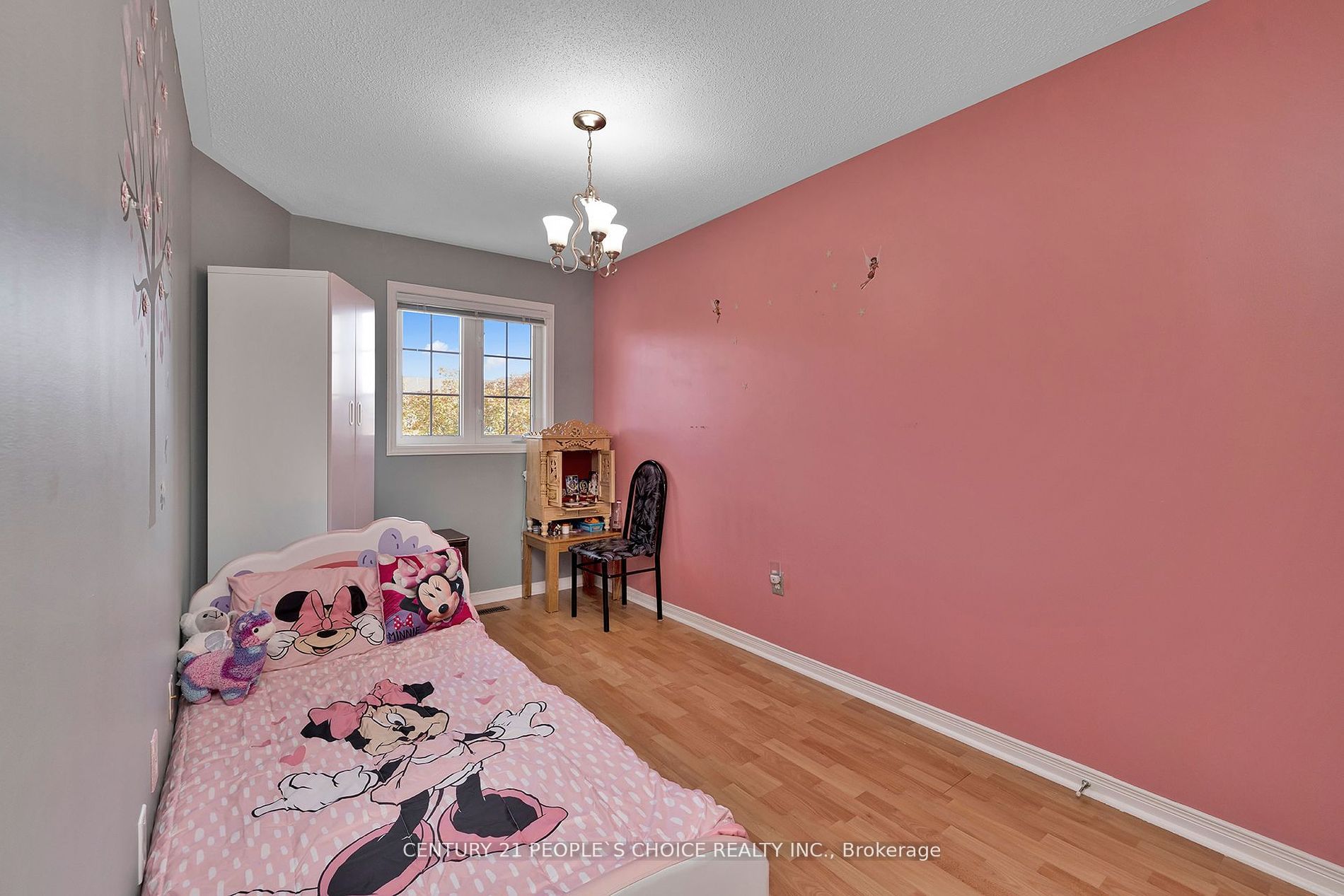 32 Frank Johnston Rd