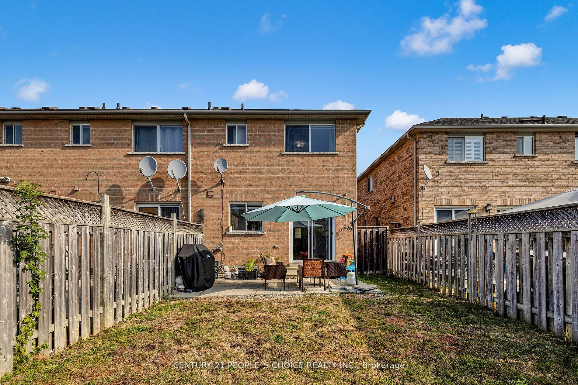 32 Frank Johnston Rd