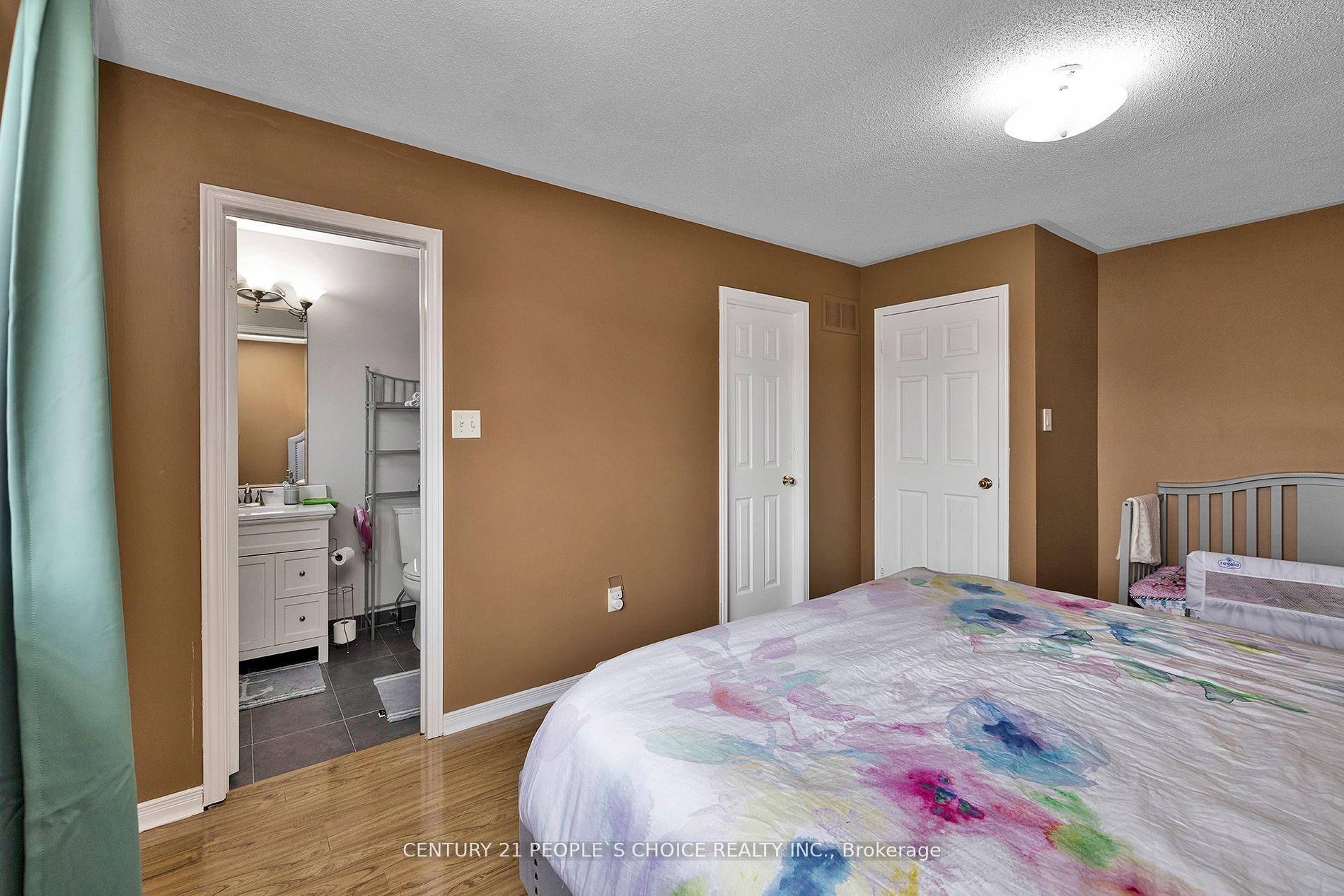 32 Frank Johnston Rd