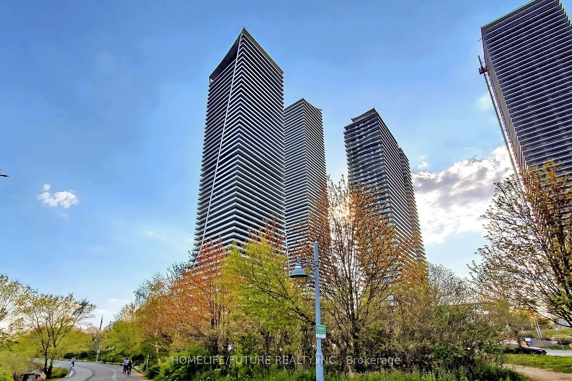 33 Shore Breeze Dr, #3301