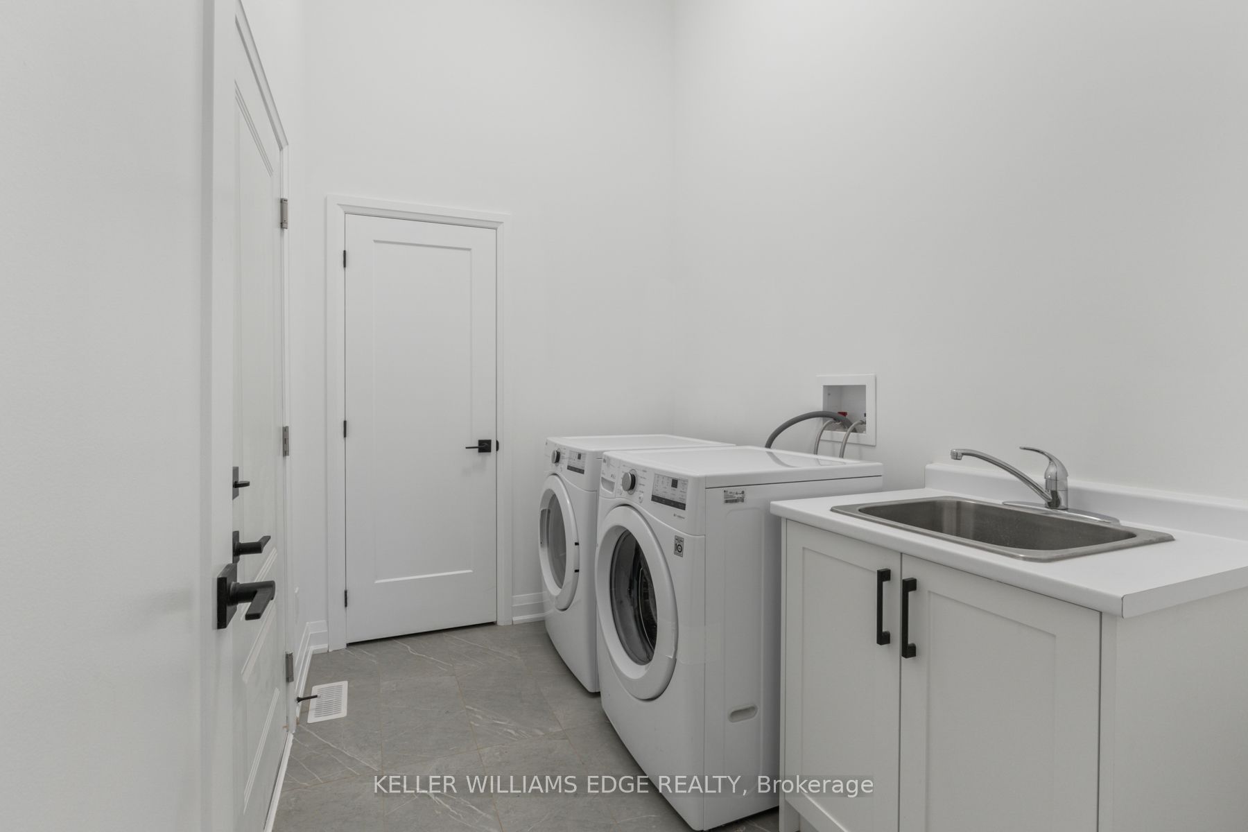 4 Santa Barbara Lane, #2