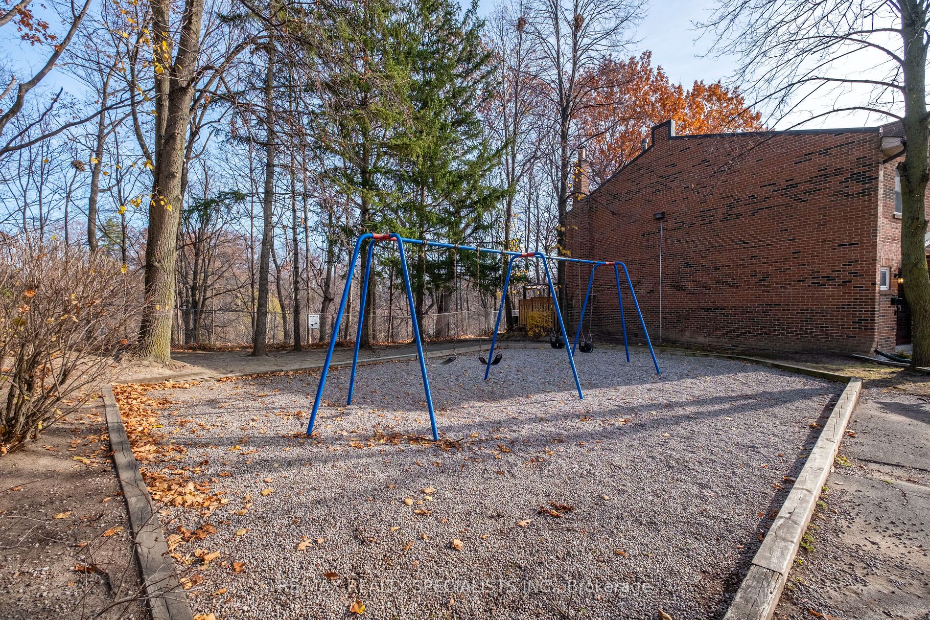 2120 Rathburn Rd E, #52