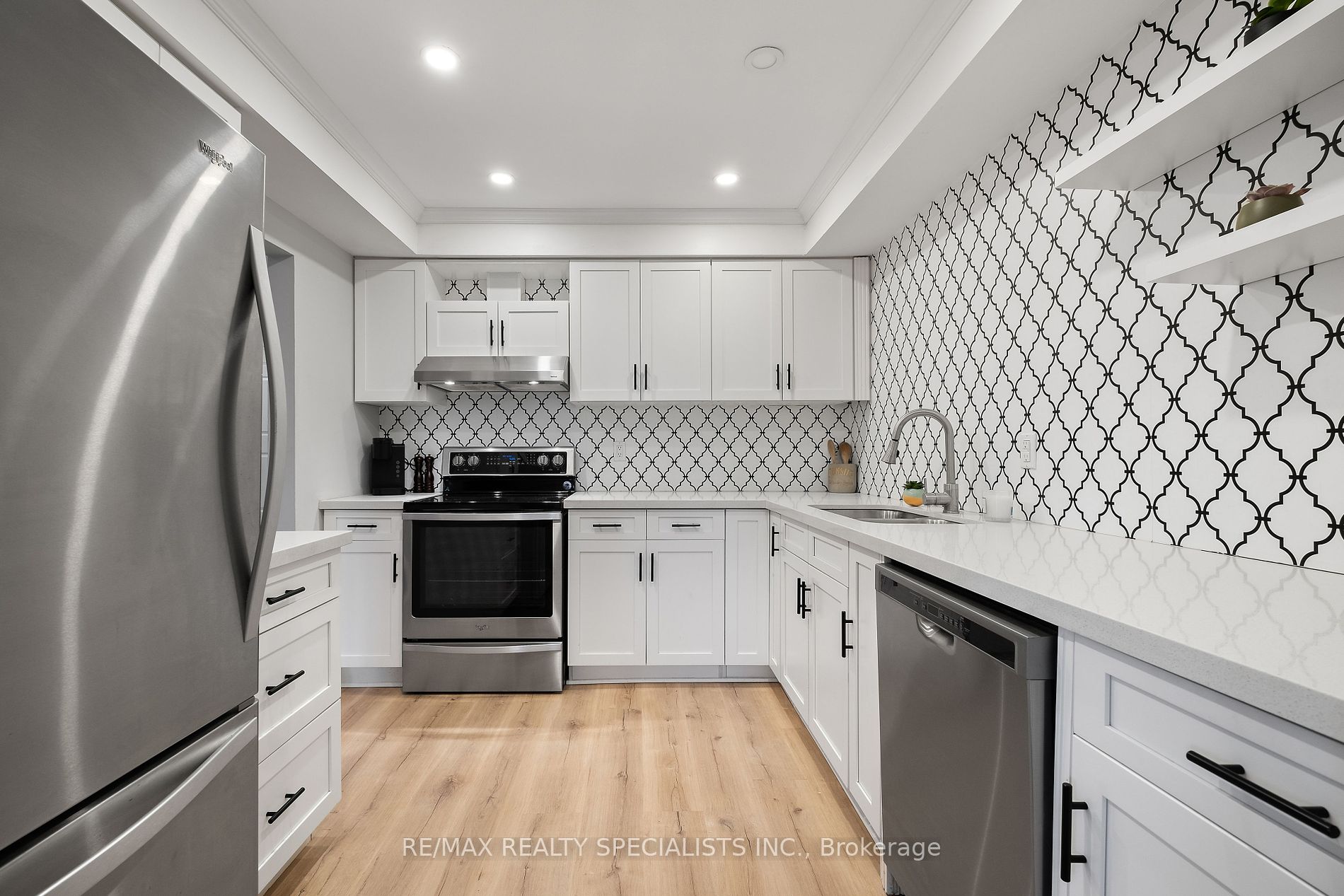 2120 Rathburn Rd E, #52