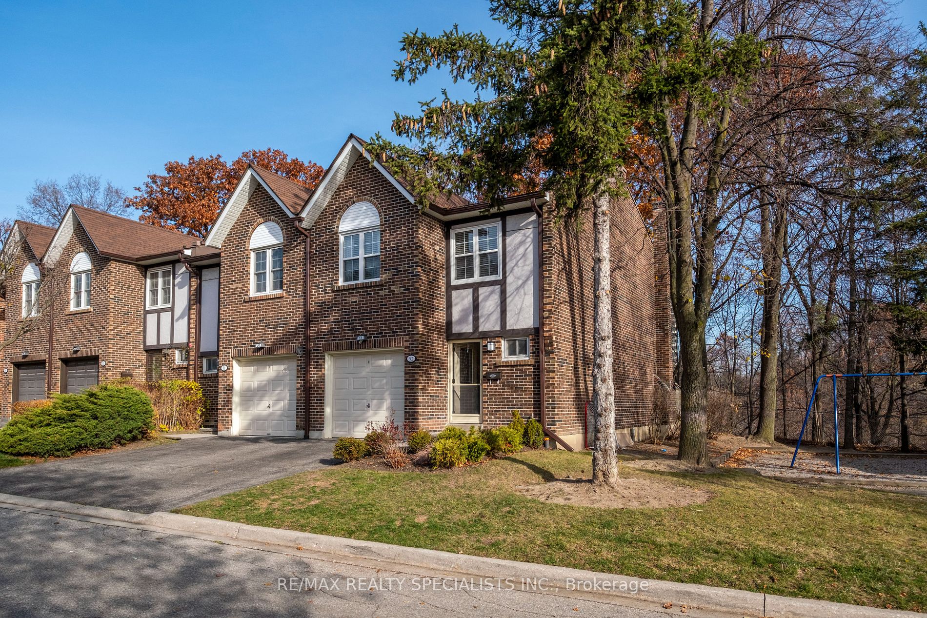 2120 Rathburn Rd E, #52