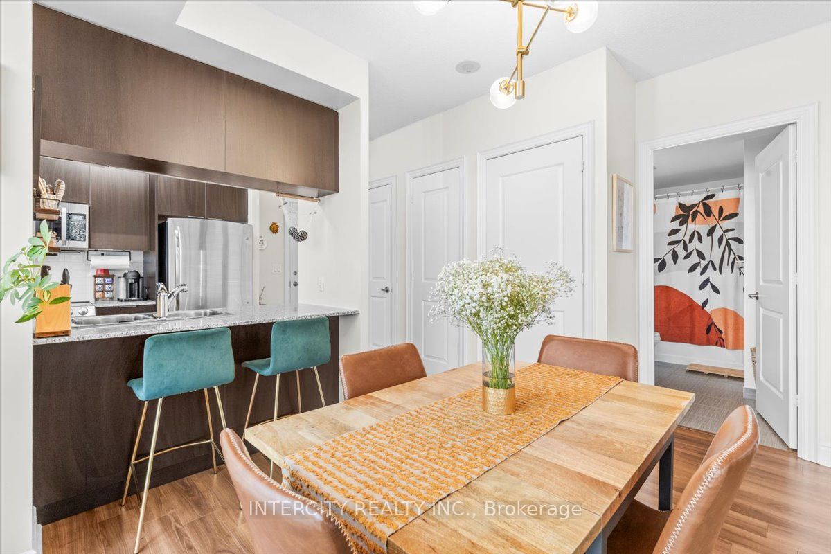 16 Brookers Lane, #1802