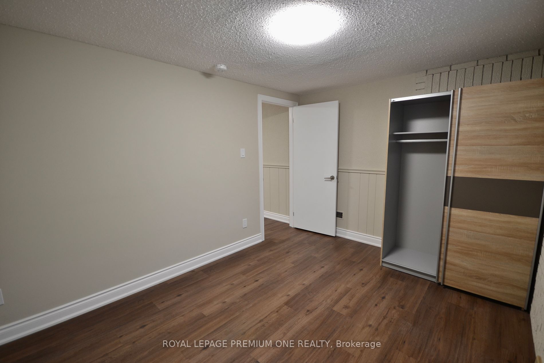 58 Dovehouse Avenue, #Lower