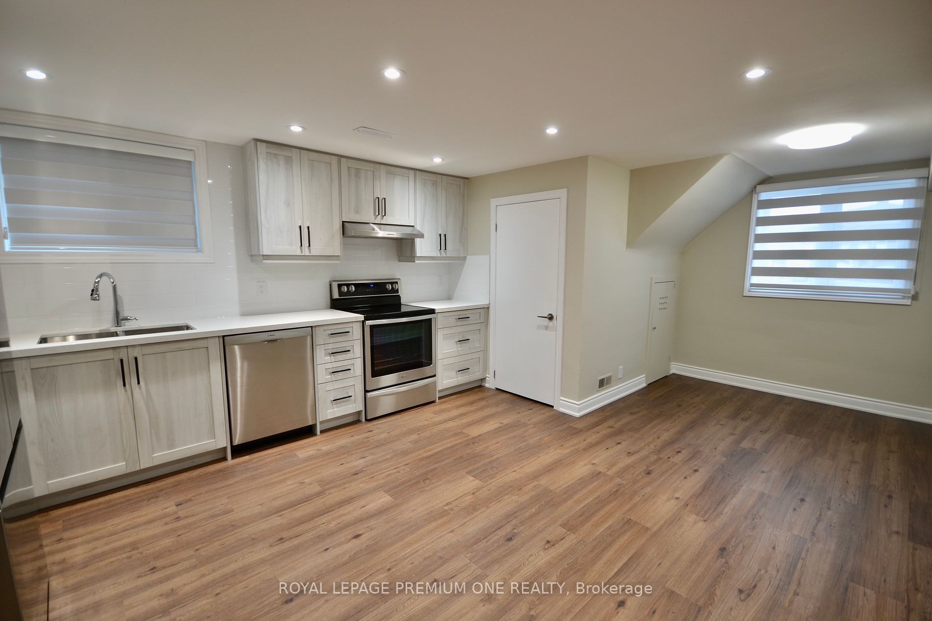 58 Dovehouse Avenue, #Lower