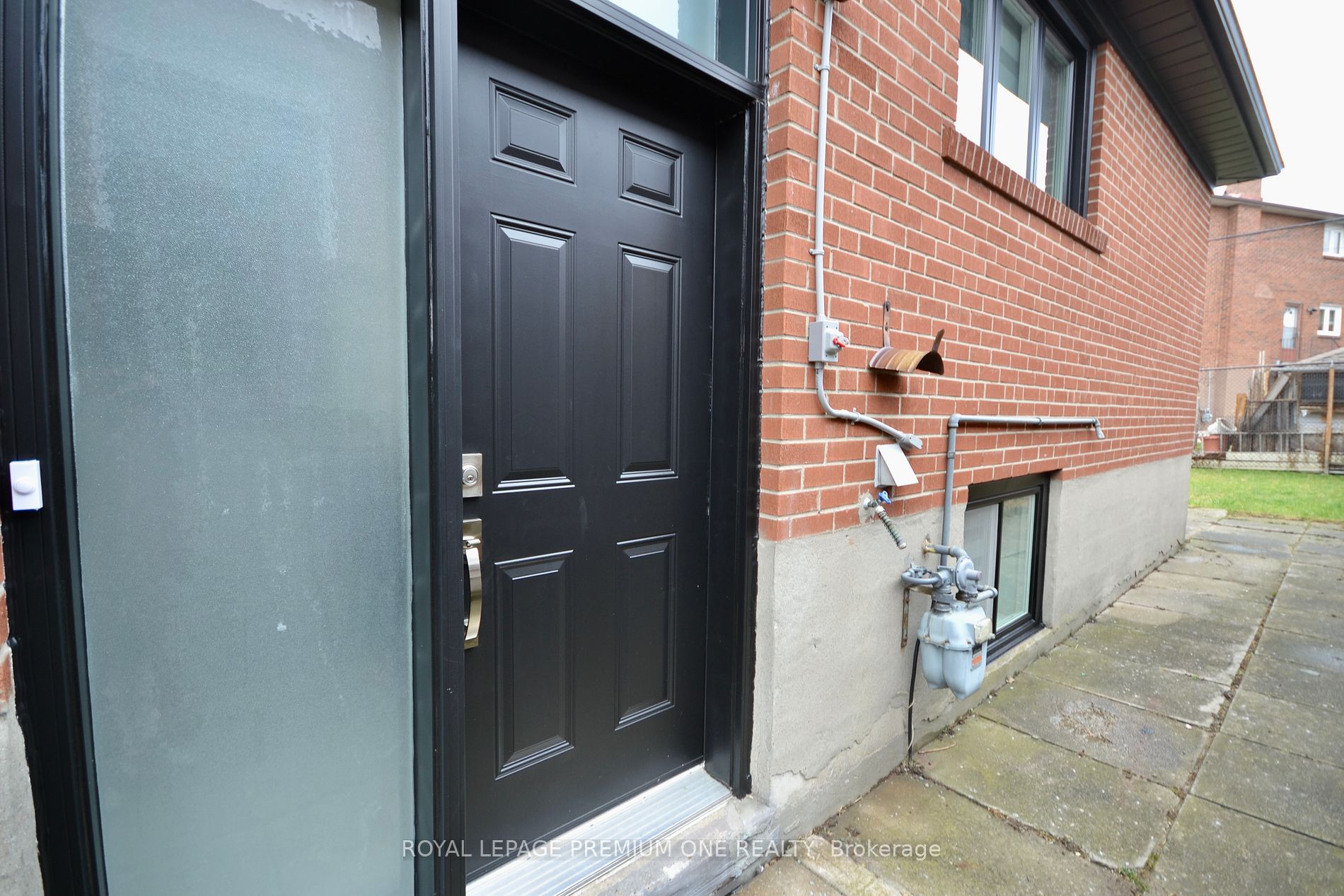58 Dovehouse Avenue, #Lower