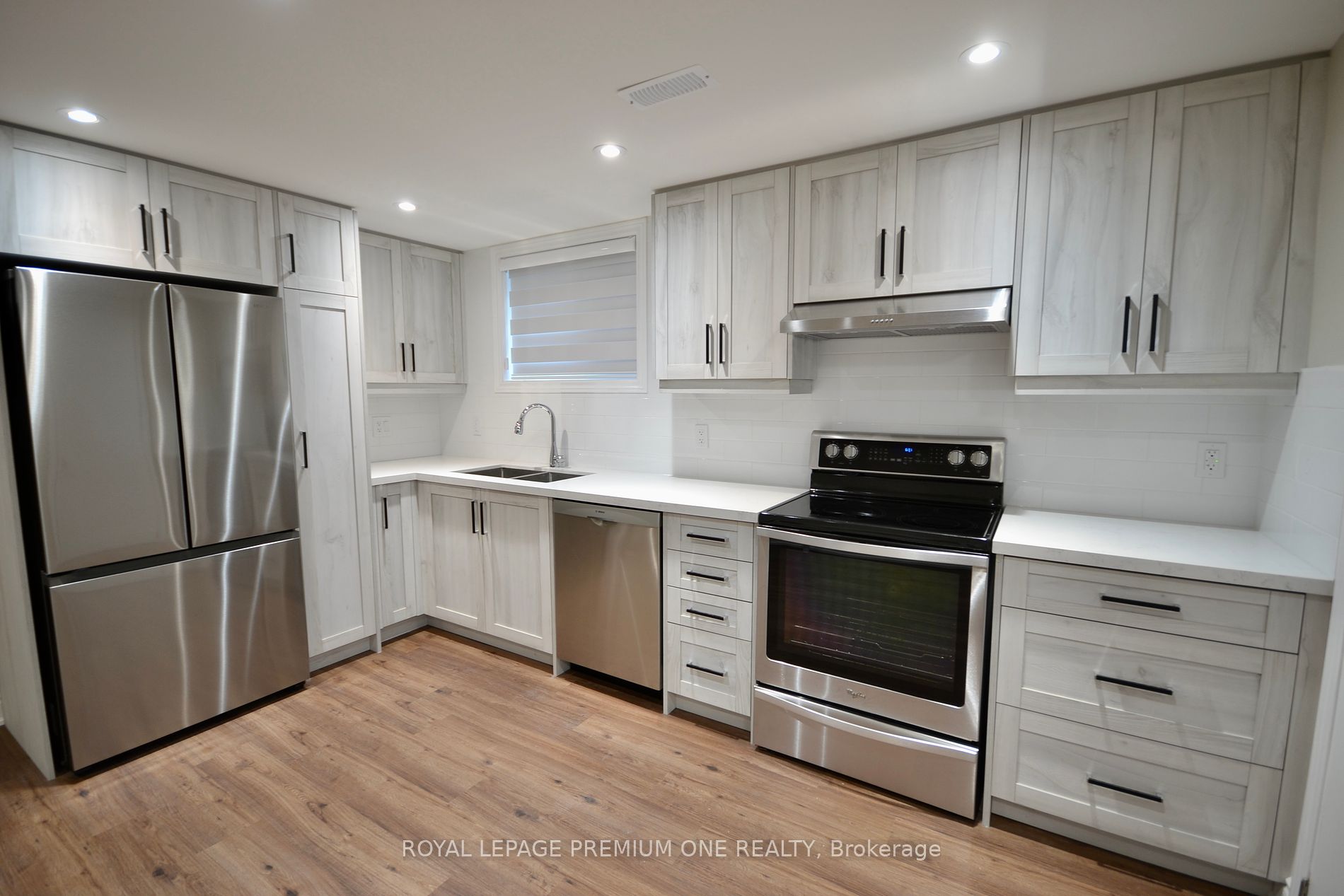58 Dovehouse Avenue, #Lower
