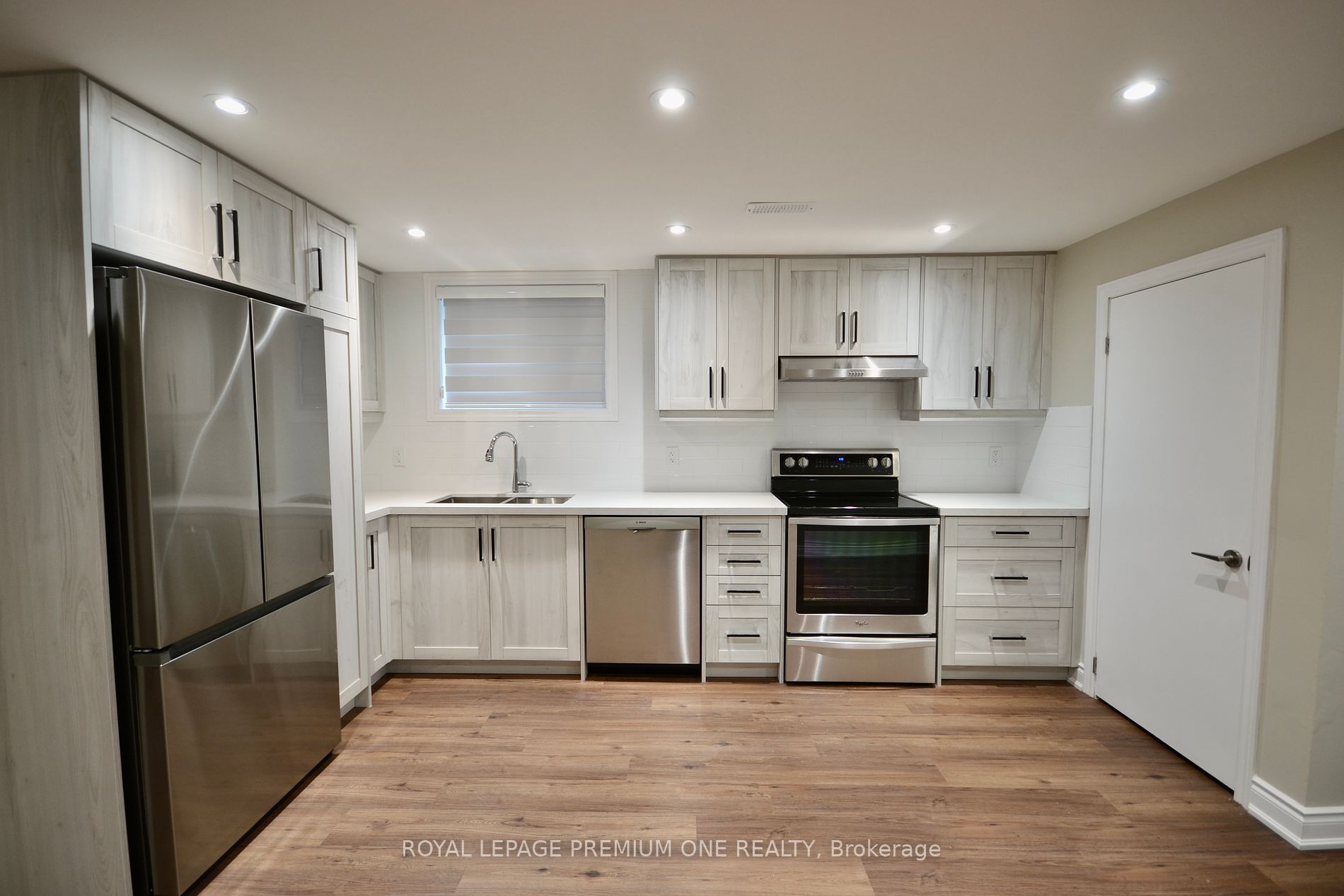 58 Dovehouse Avenue, #Lower