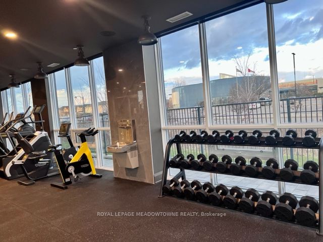 1050 Main Street E, #315
