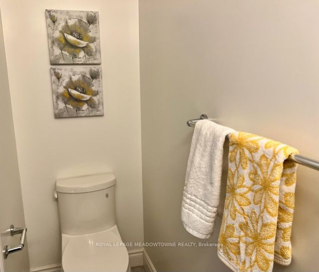 1050 Main Street E, #315