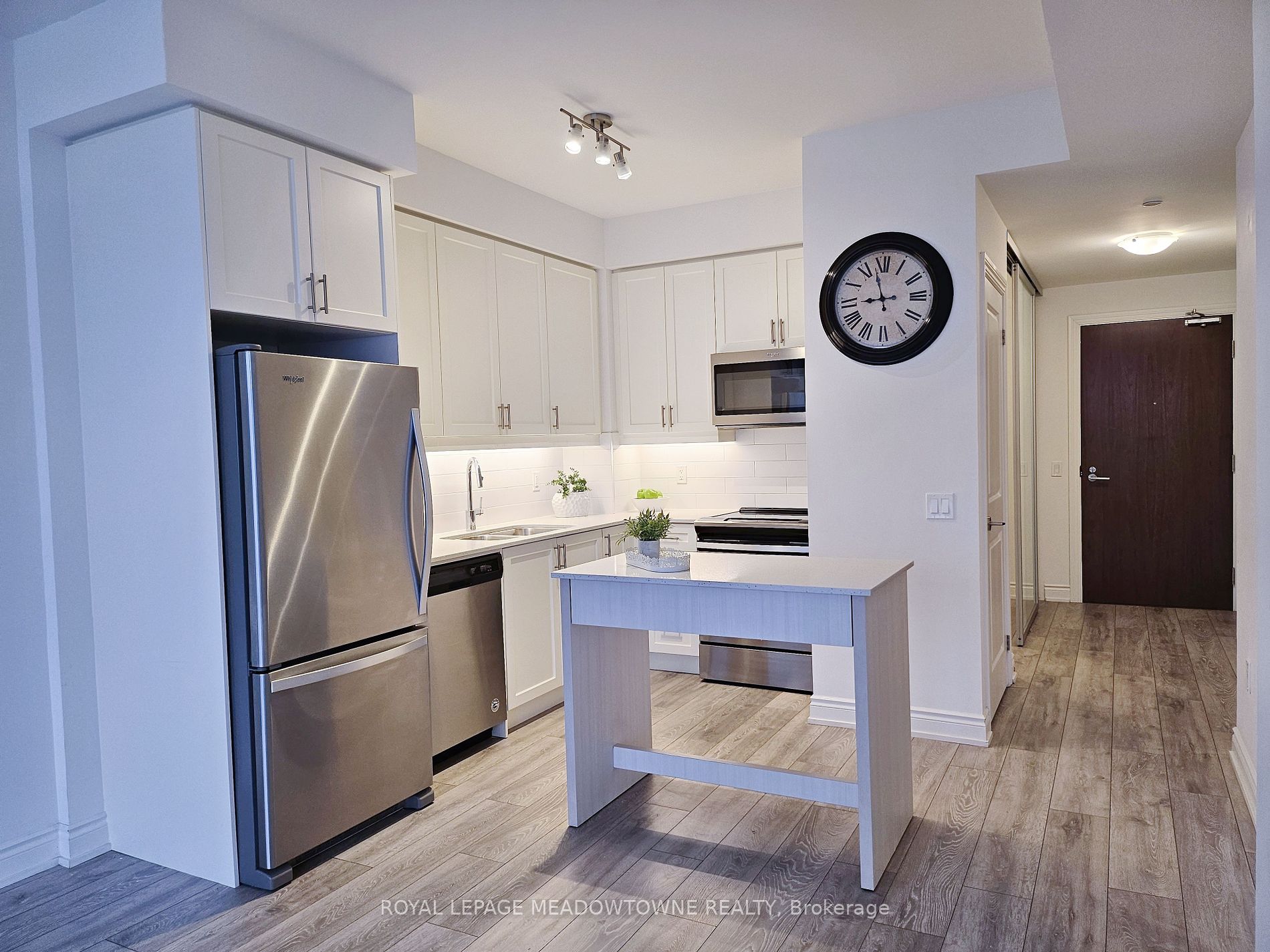 1050 Main Street E, #315
