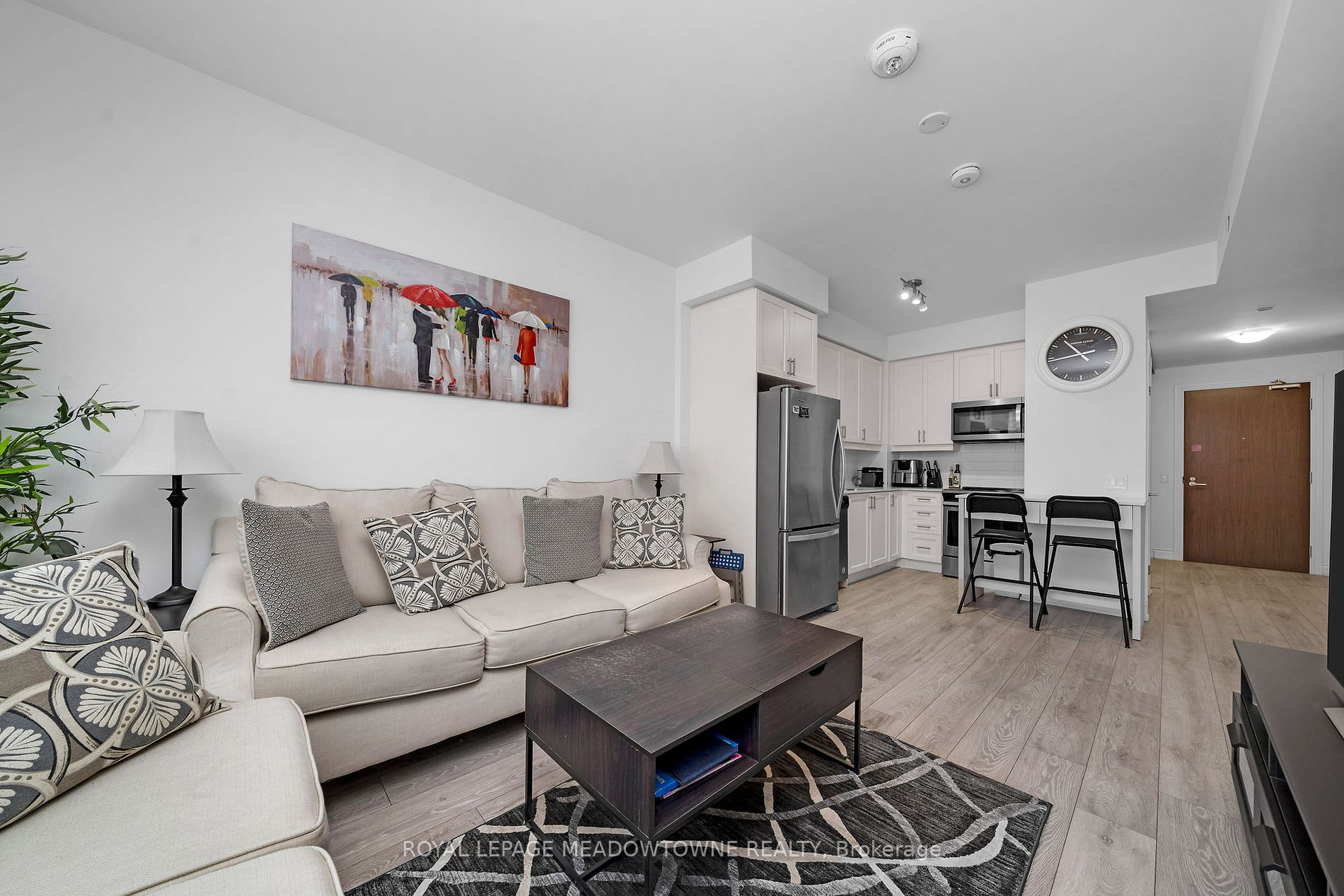 1050 Main Street E, #315