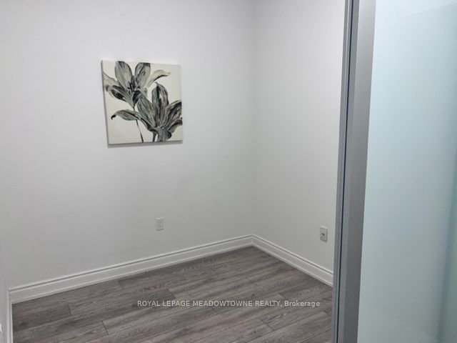 1050 Main Street E, #315