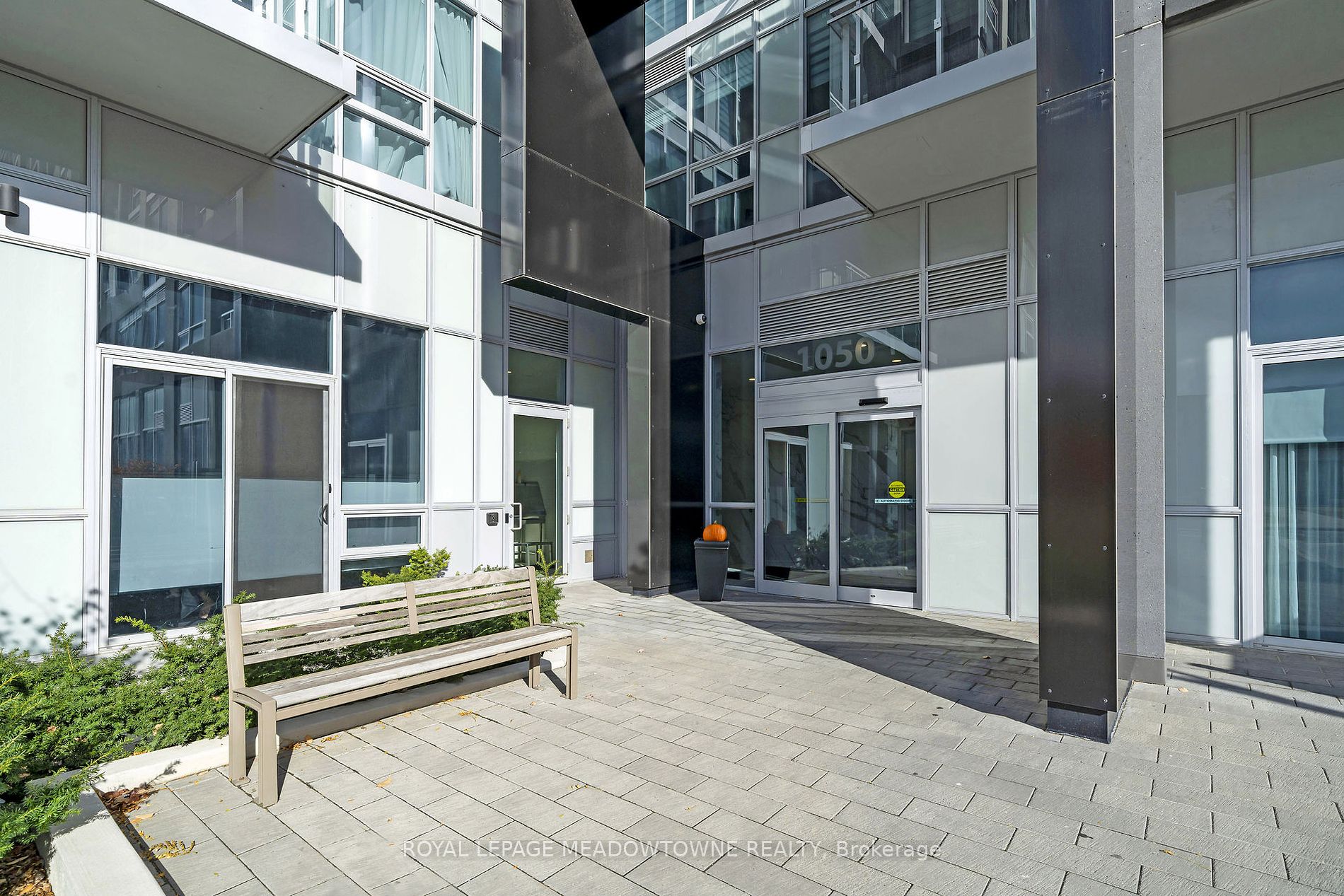 1050 Main Street E, #315