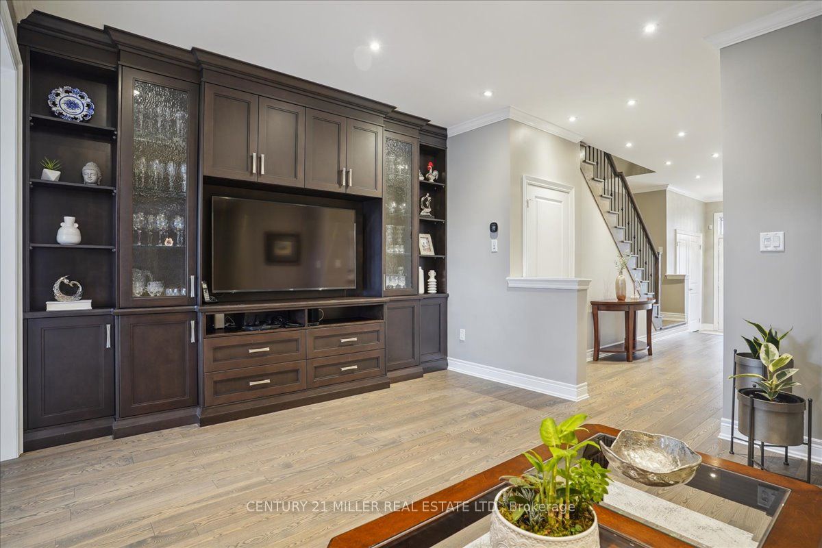 3065 Eberly Woods Drive