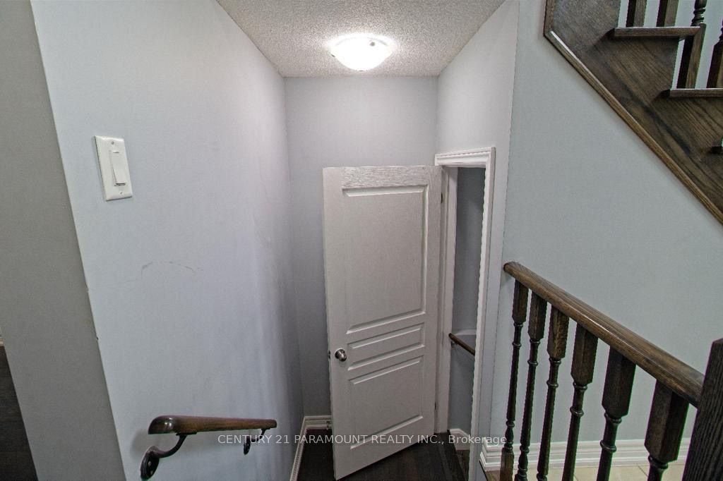 11 Monceau Rd