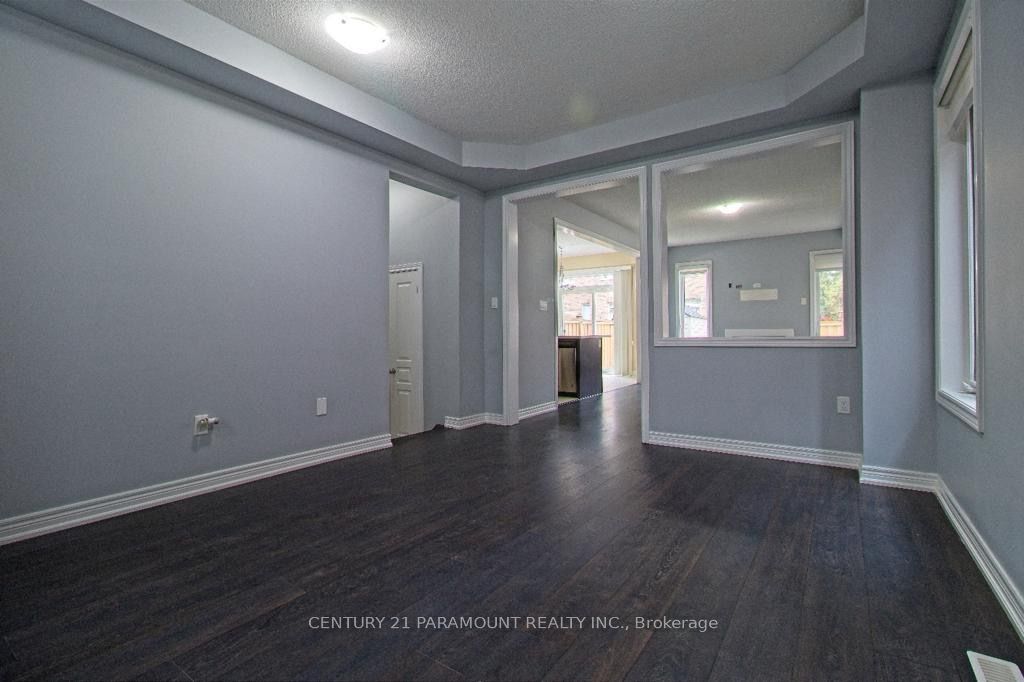 11 Monceau Rd