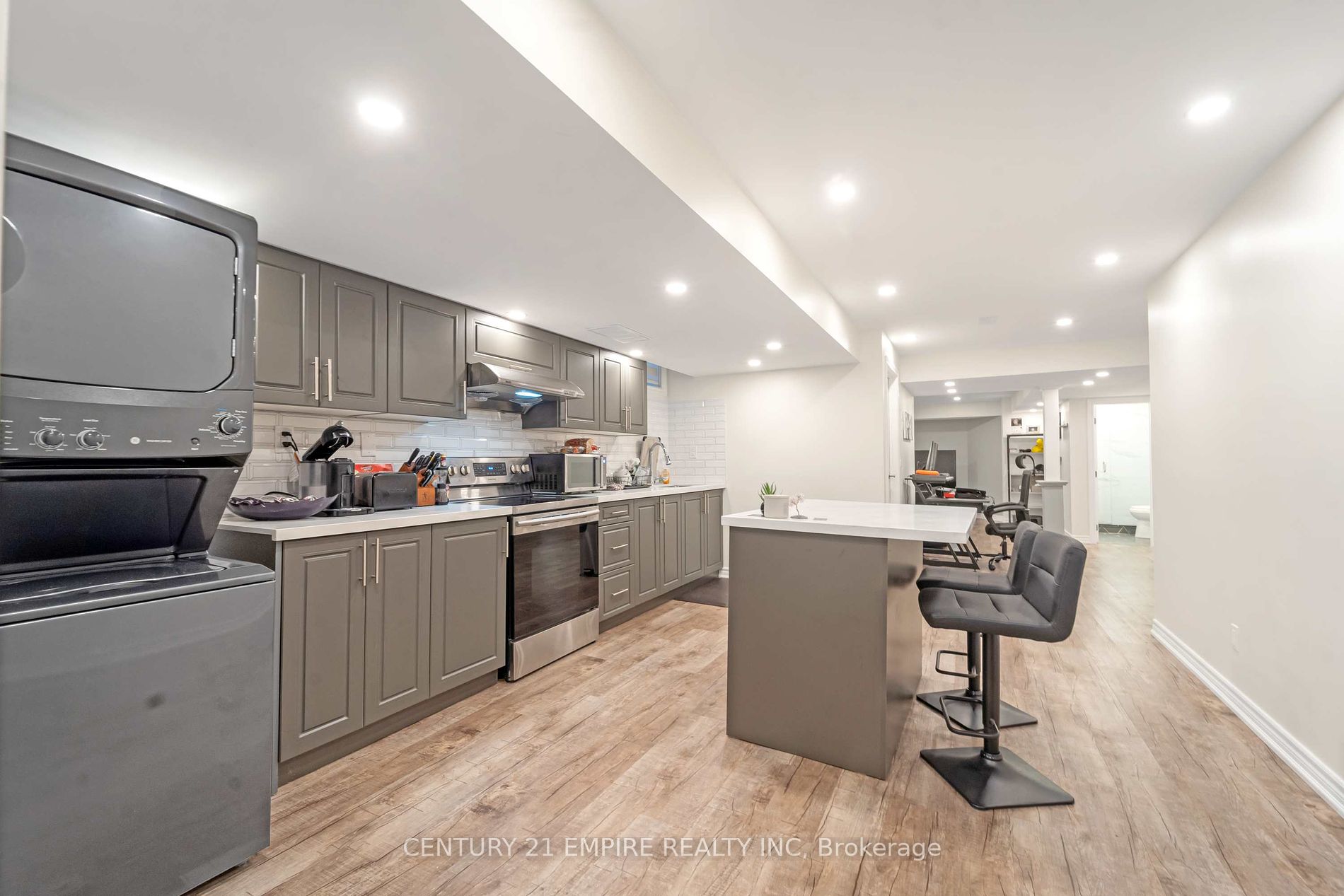 508 Hinchey Crescent