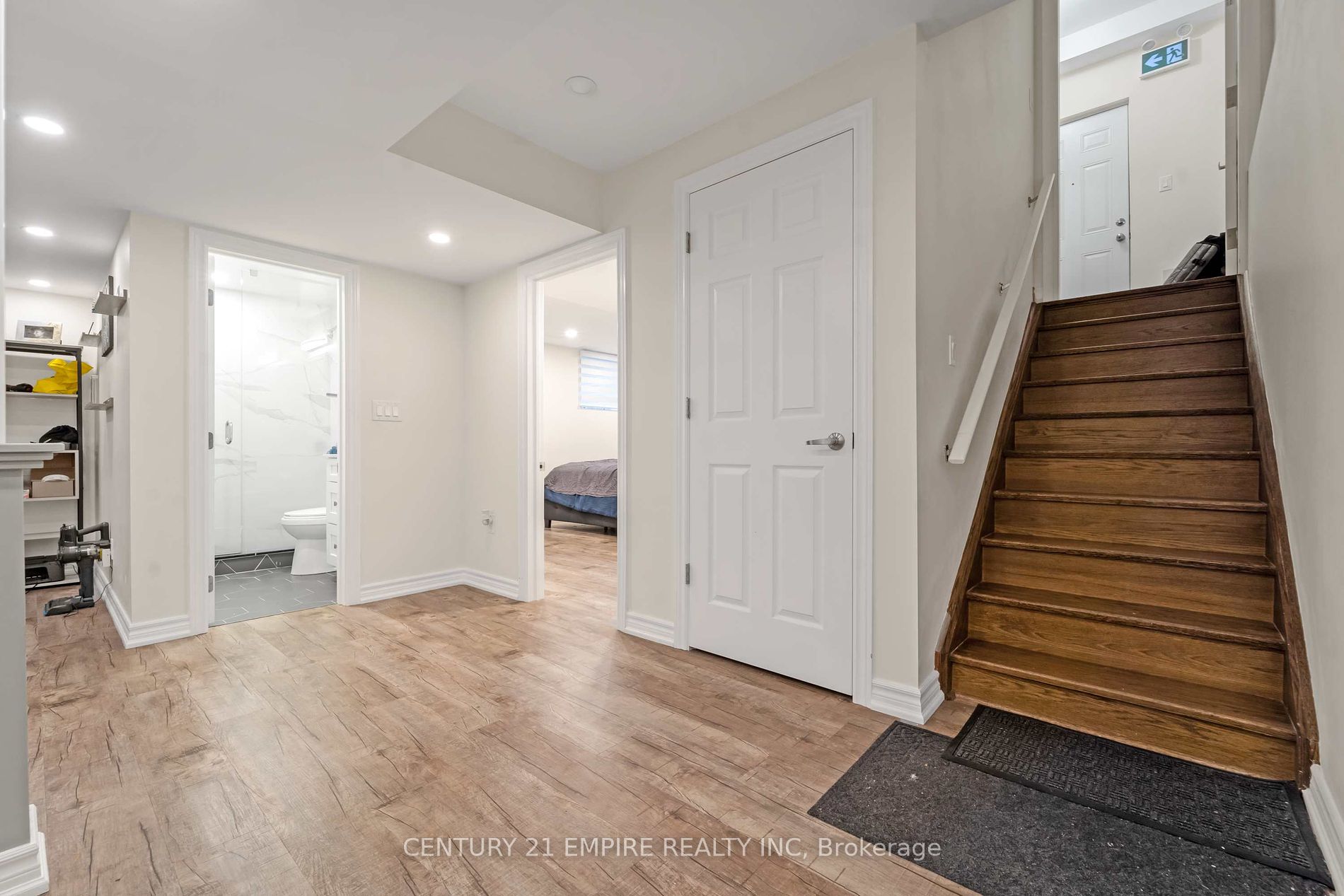 508 Hinchey Crescent