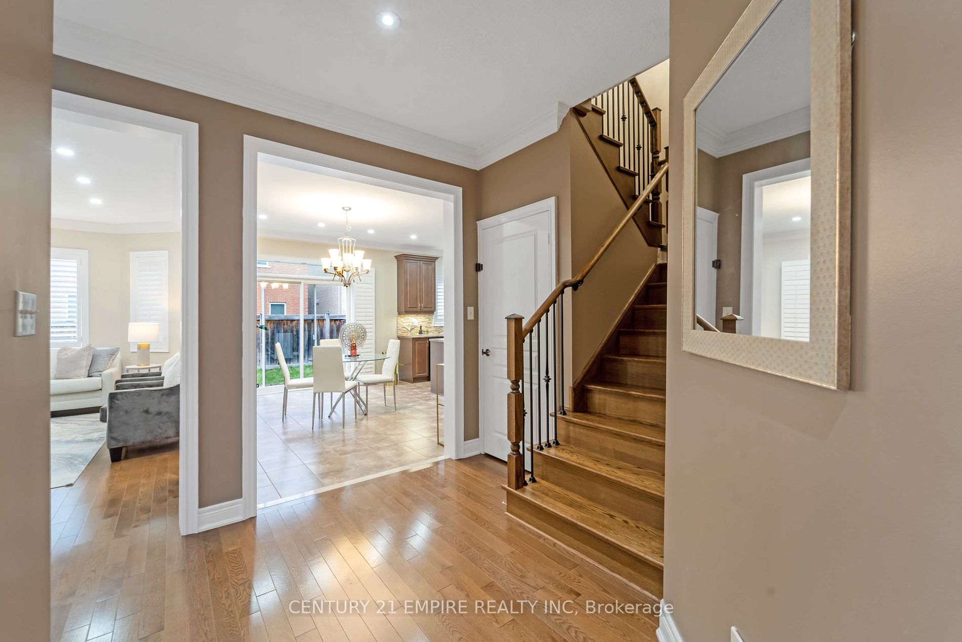 508 Hinchey Crescent